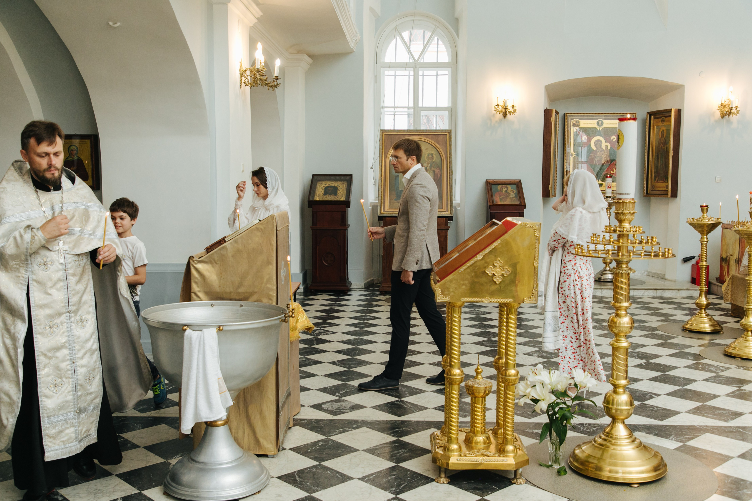 Крещение церковь Трех Святителей СПб. Фотограф на крещение в Санкт Петербурге