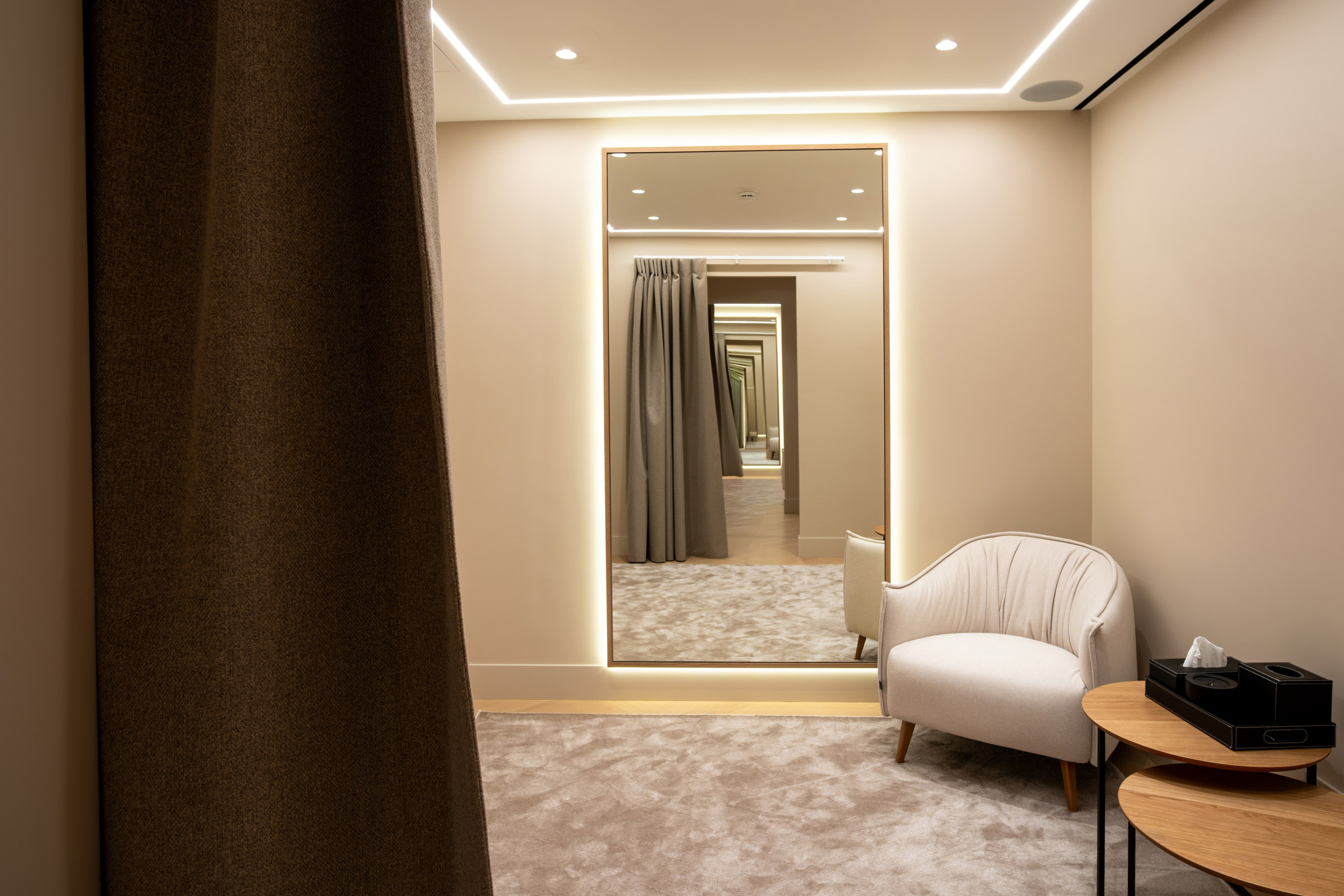 ЦУМ. Фотограф и видеограф в Тюмени Анна Жагорина, ваши фото еще не отдавали так быстро!