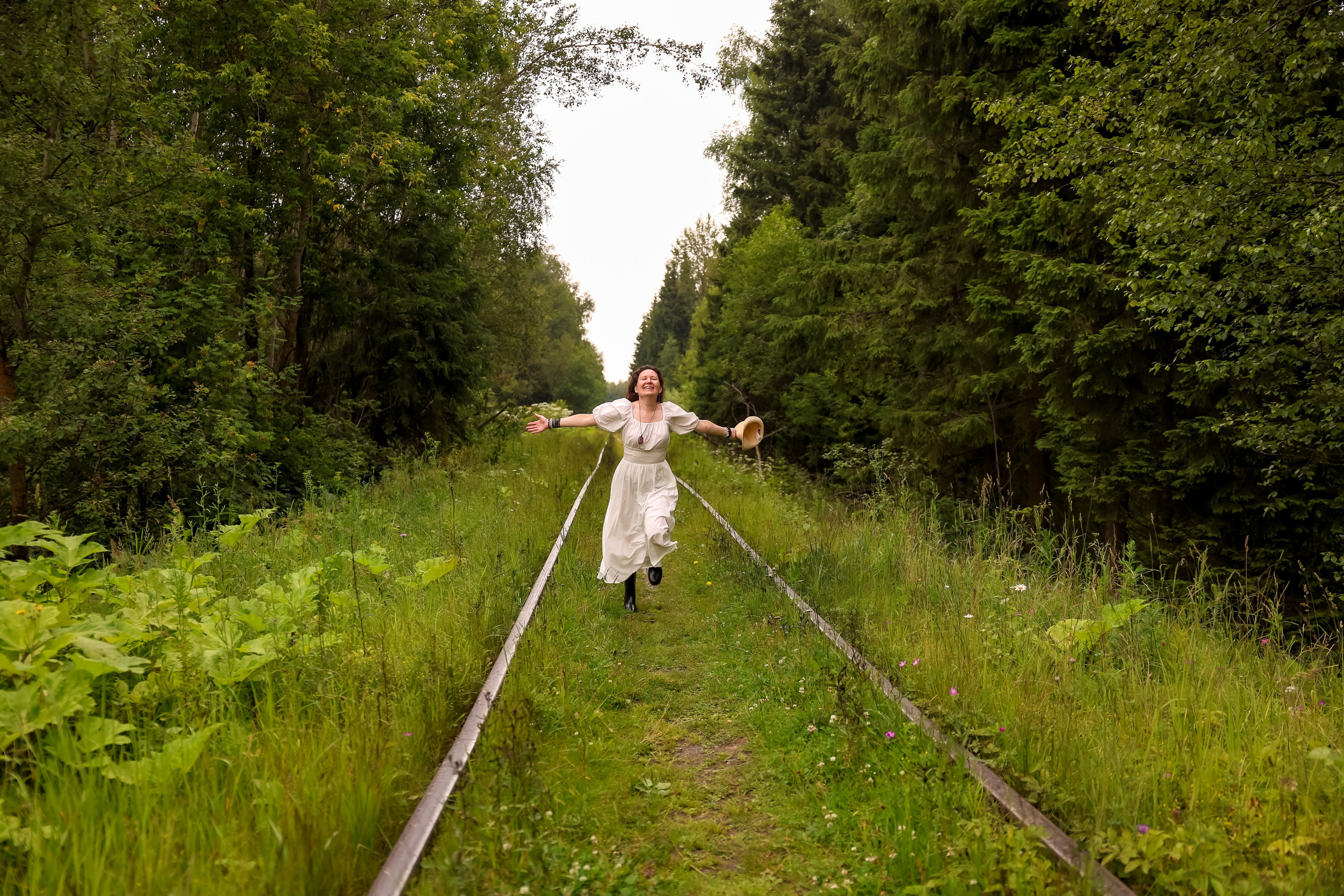 Ольга в лесу. Дарья Бухреева — фотограф, видеограф и фототерапевт. Москва и мир
