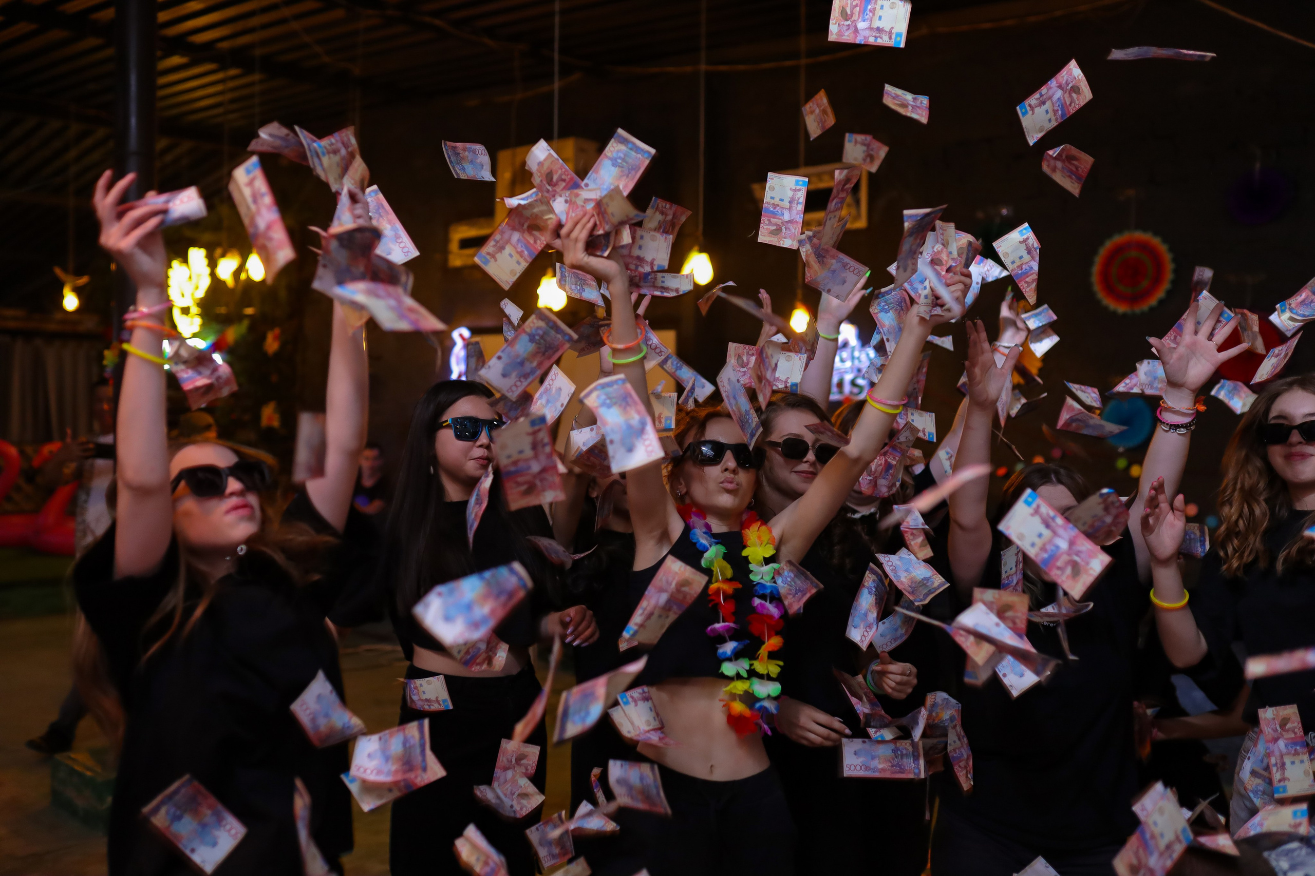 Выпускники. Фотограф в Жезказгане. Графический дизайнер