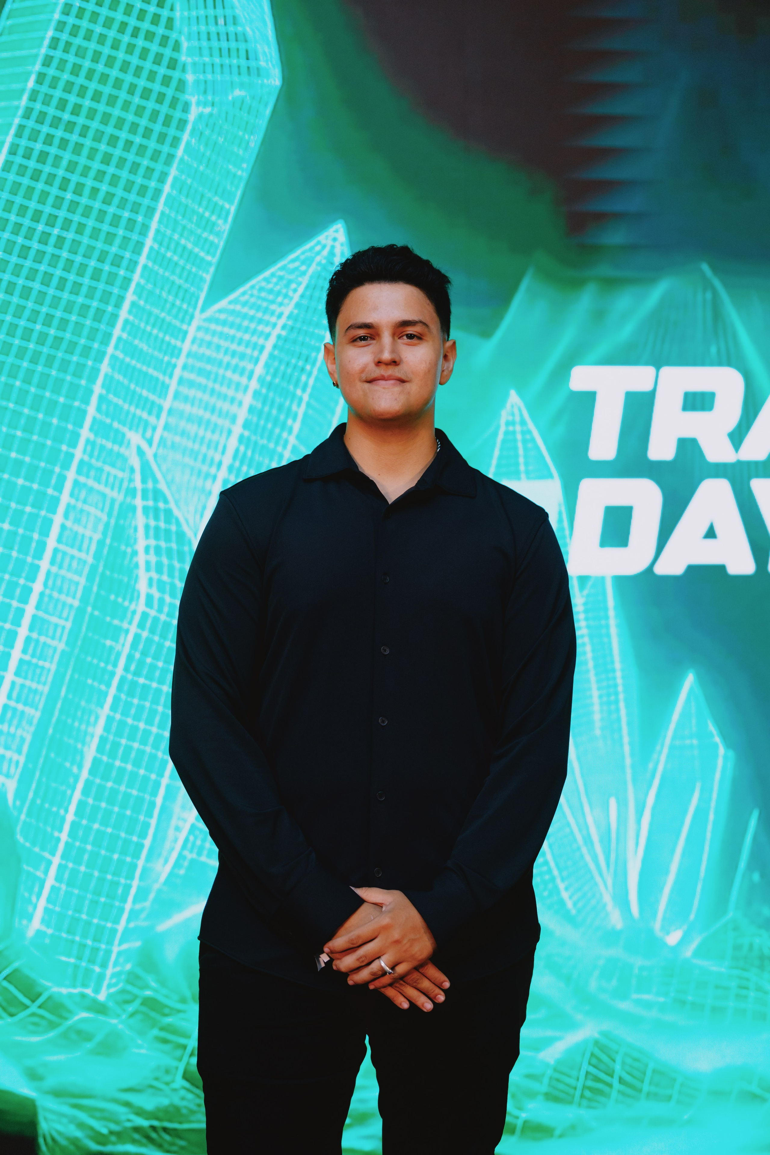 TRADERS DAY By NeomAAA Medellin. NeomAAA Funds Gallery