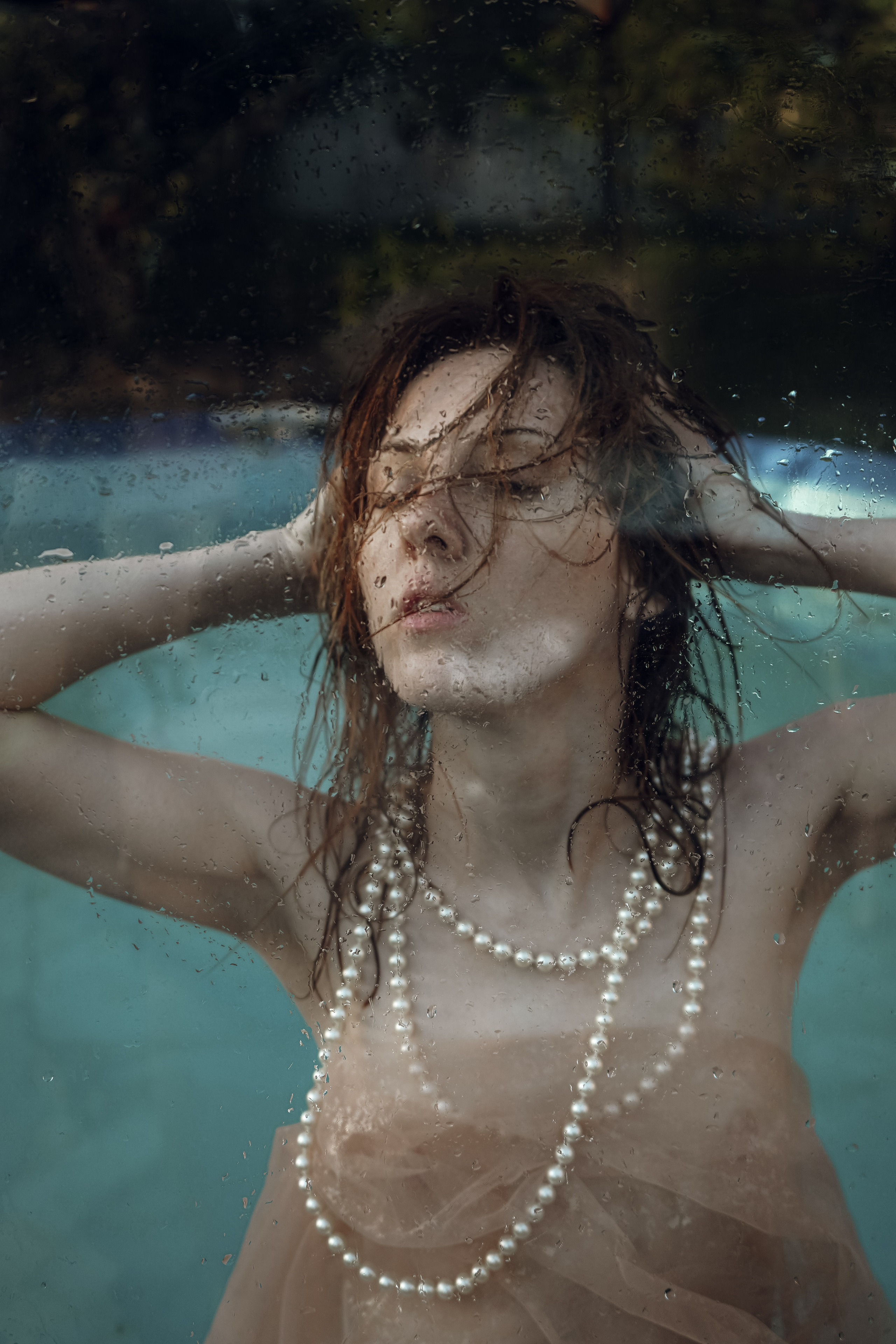 Анна в бассейне. Фотограф в Сочи Марина Барс