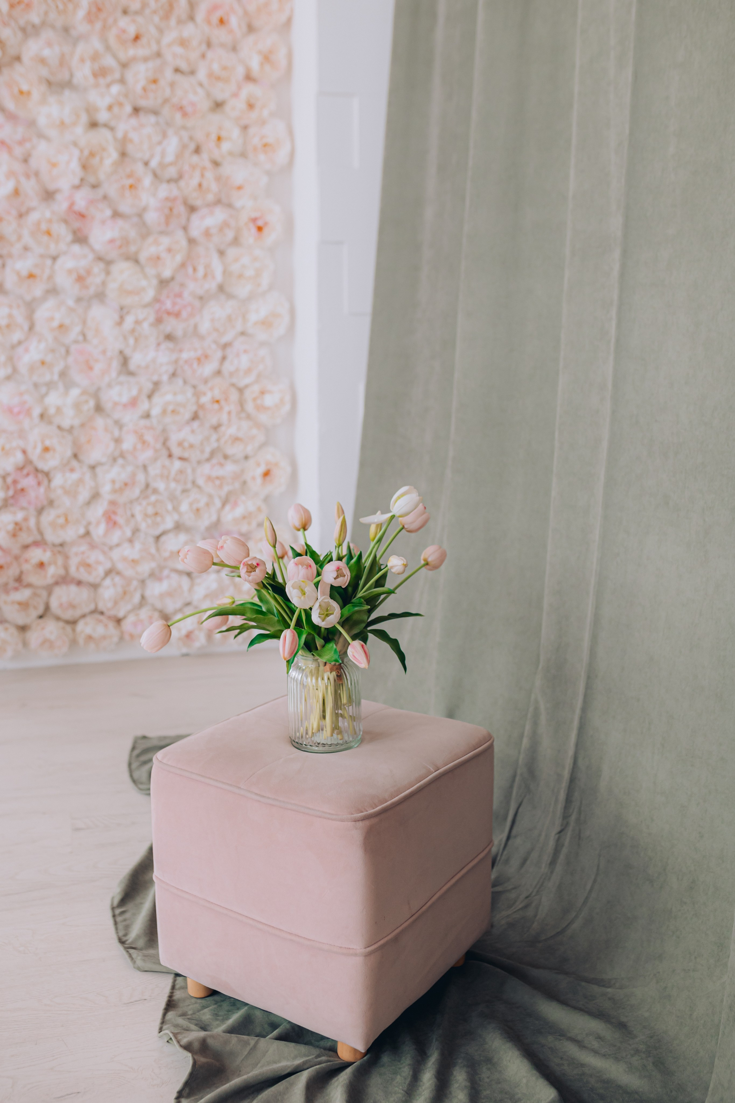 ETO Studio — фотостудия в Минске. Понравилась студия? Напишите — организую съёмку именно здесь. Фотограф в Минске Людмила Дутко