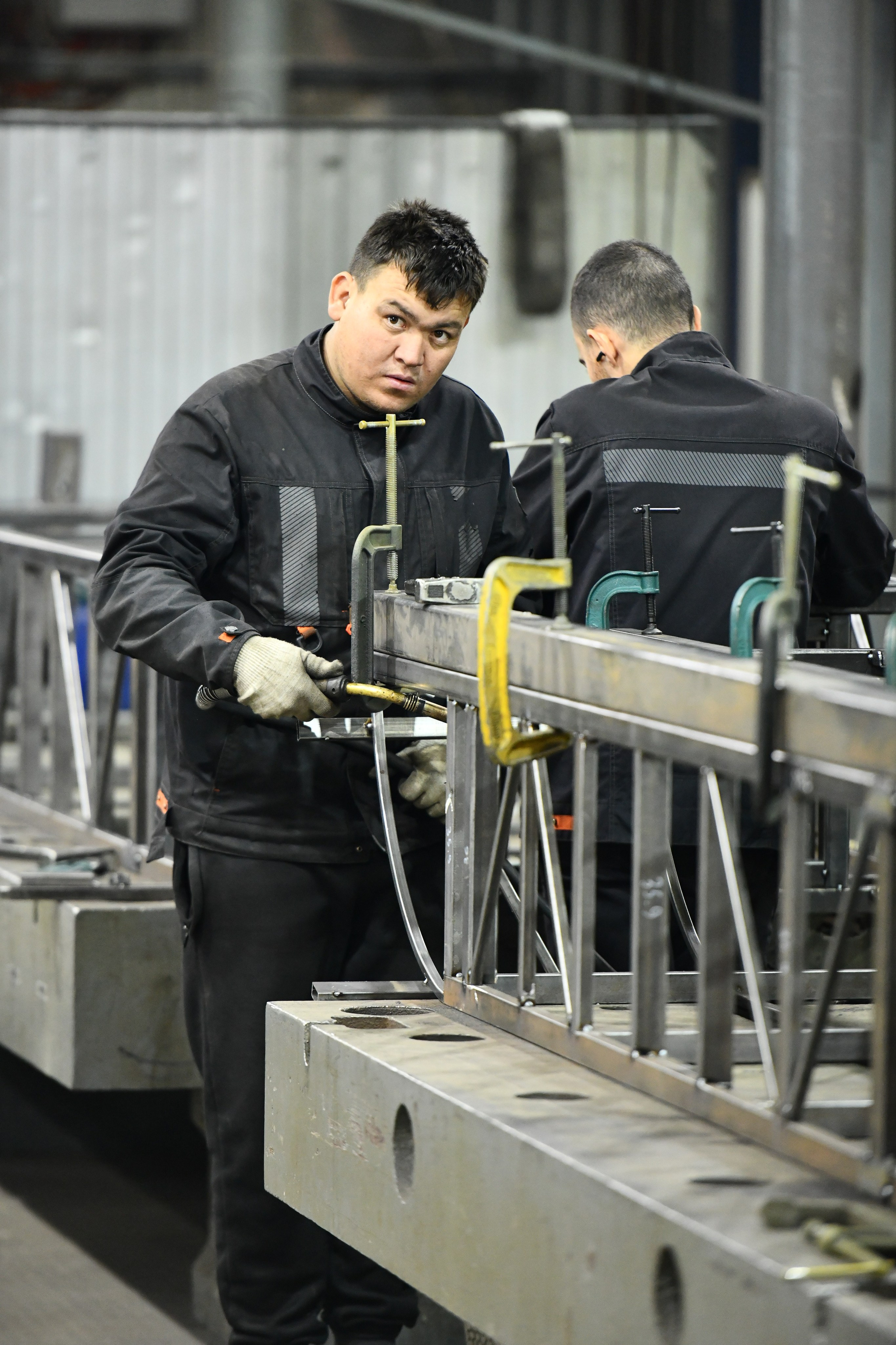 Репортаж с экскурсии на Завод ТРОМ. Репортажный и семейный фотограф — Шелихов Сергей