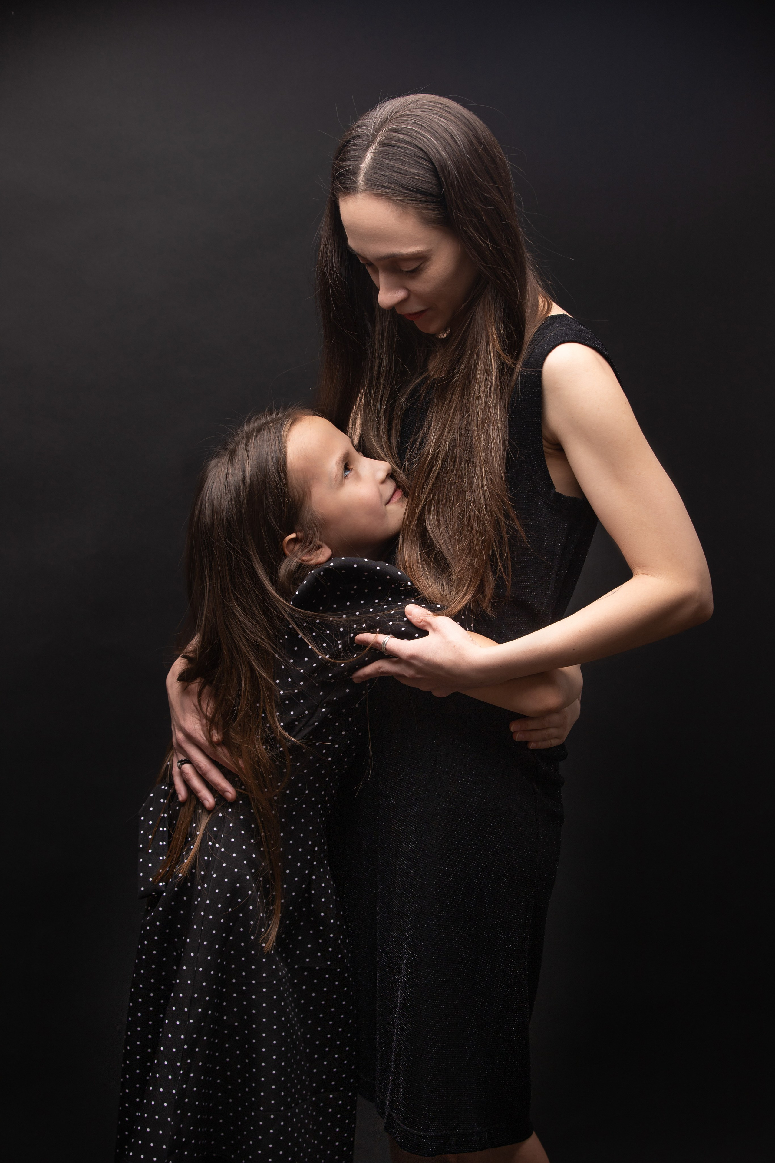 Фотосессия Мама и Дочь. Фотосессии в студии СПб Портретный фотограф — Юрий Торлопов