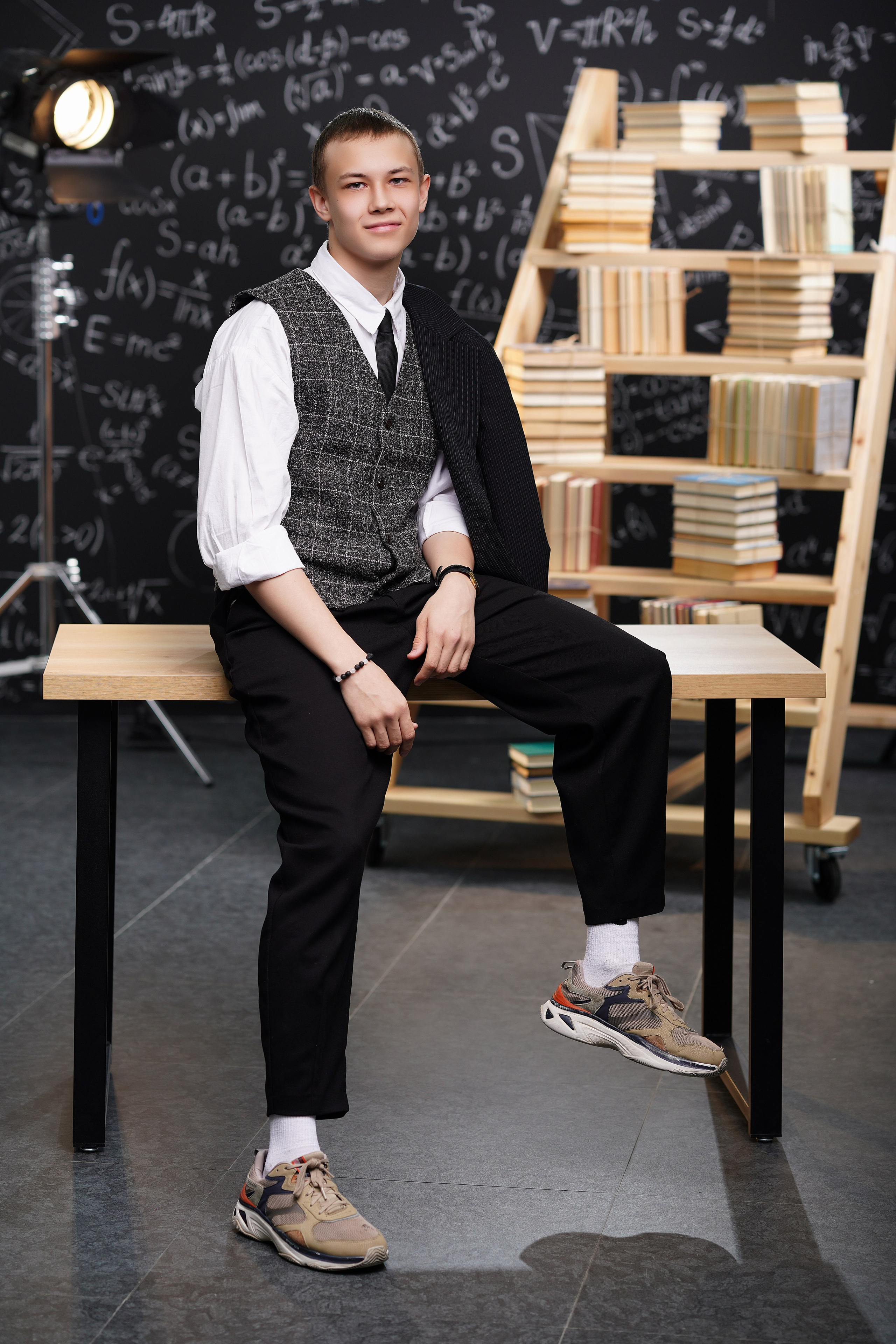 Школьная студия 9,11 класс. Фотограф Герман