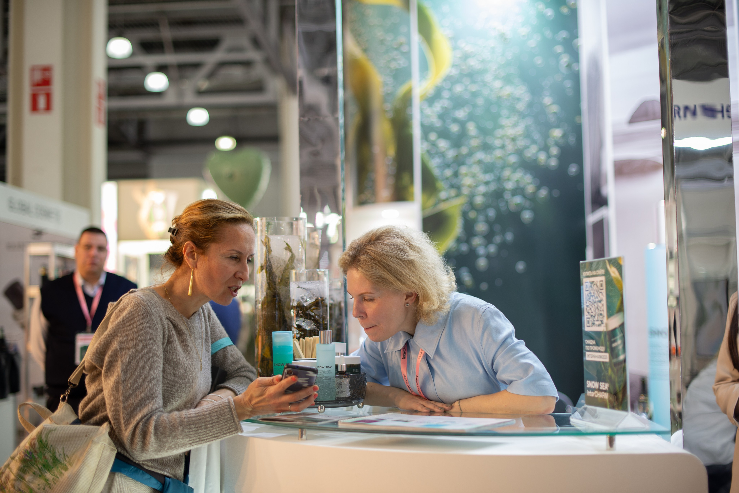 InterCHARM 2025 осень. Victoria Radjevna Репортажный Фотограф — Видеограф Москва • Санкт-Петербург