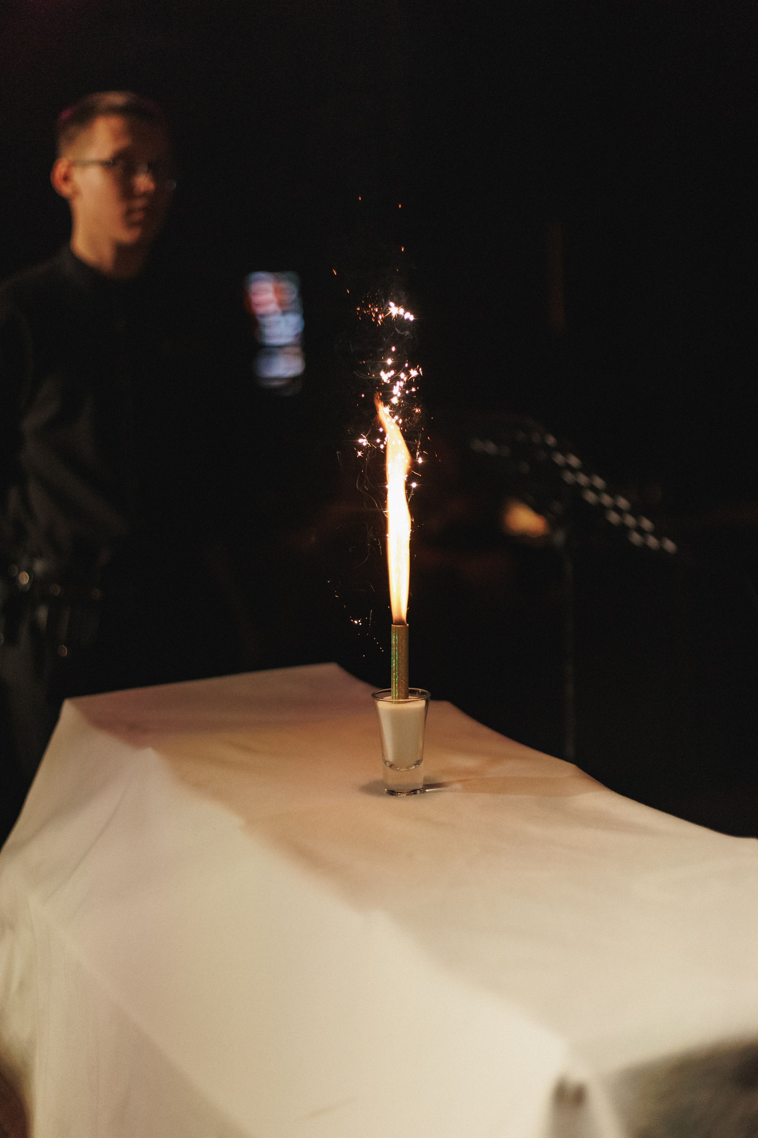 B.DAY PARTY ЖУРНАЛА •G. СВОИ. ФОТООТЧЕТЫ-СОБЫТИЯ-МЕСТА