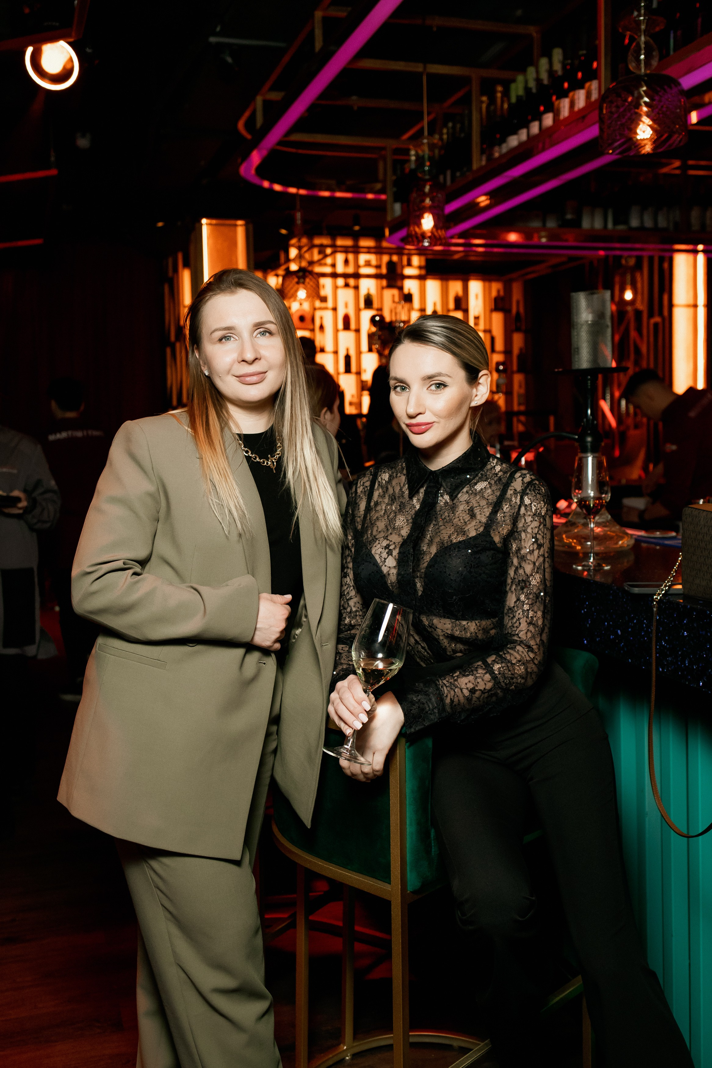 YANA URBAN: сольный концерт в «Анжелика Wineroom». СВОИ. ФОТООТЧЕТЫ-СОБЫТИЯ-МЕСТА