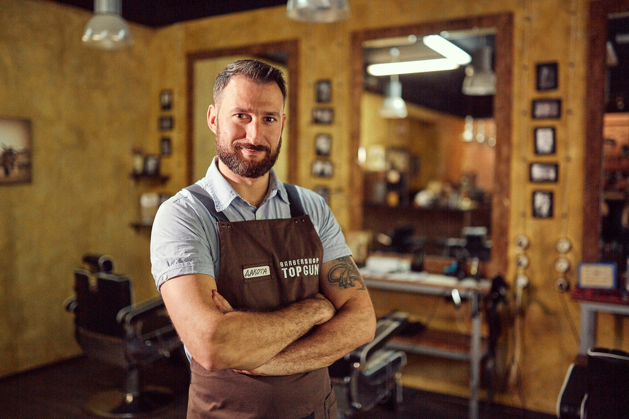Съёмка в барбершопе. Антон Артюшин, портретный фотограф. Москва