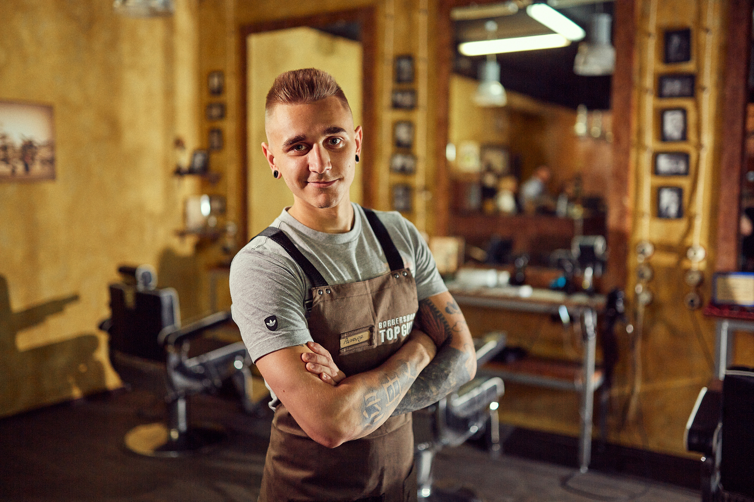 Съёмка в барбершопе. Антон Артюшин, портретный фотограф. Москва