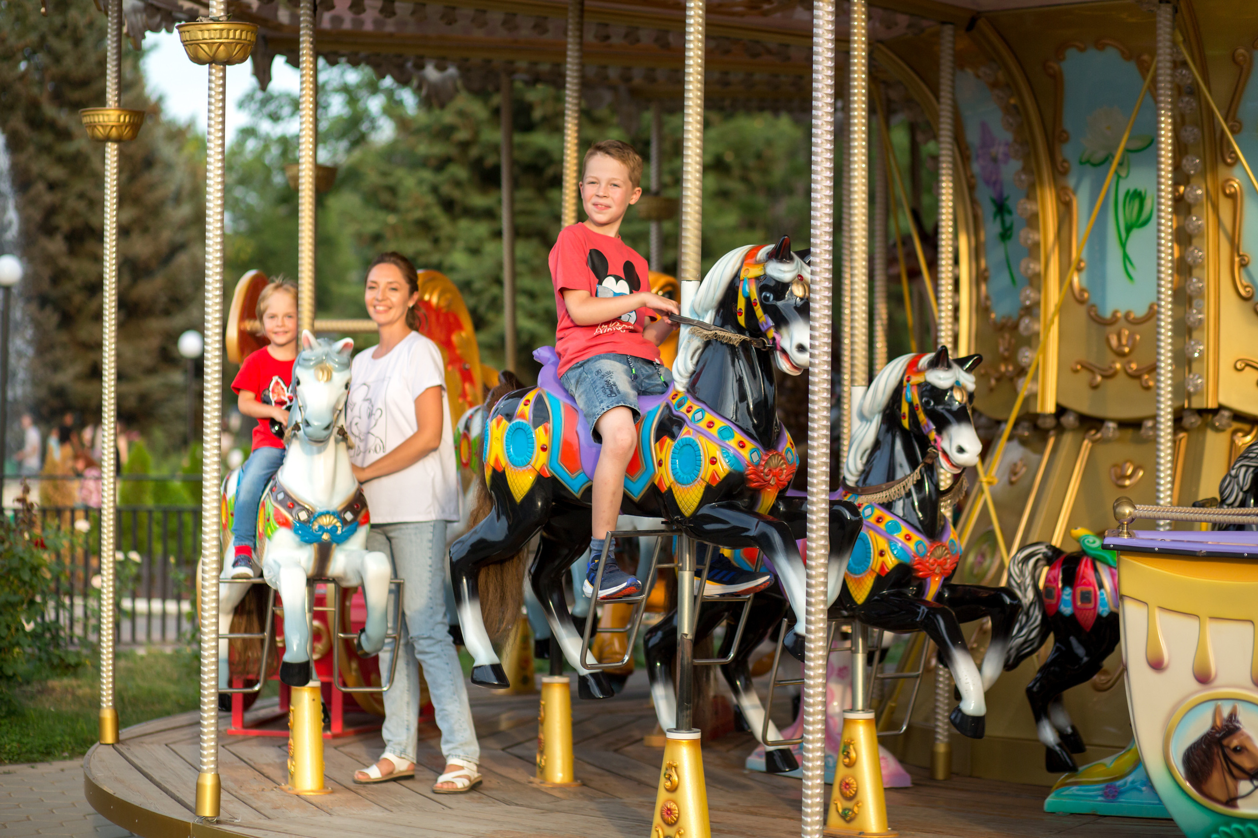 Фотосессия в парке Тополя. Фотограф в Оренбурге. Профессиональный фотограф