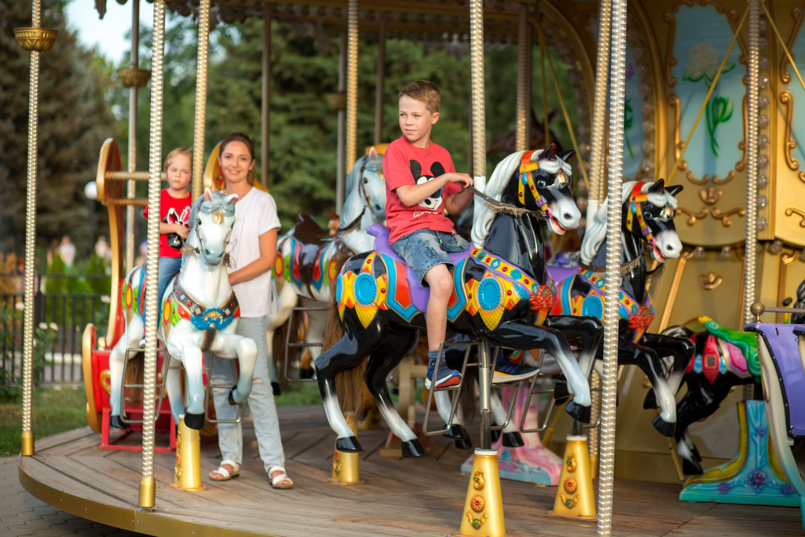 Фотосессия в парке Тополя. Фотограф в Оренбурге. Профессиональный фотограф
