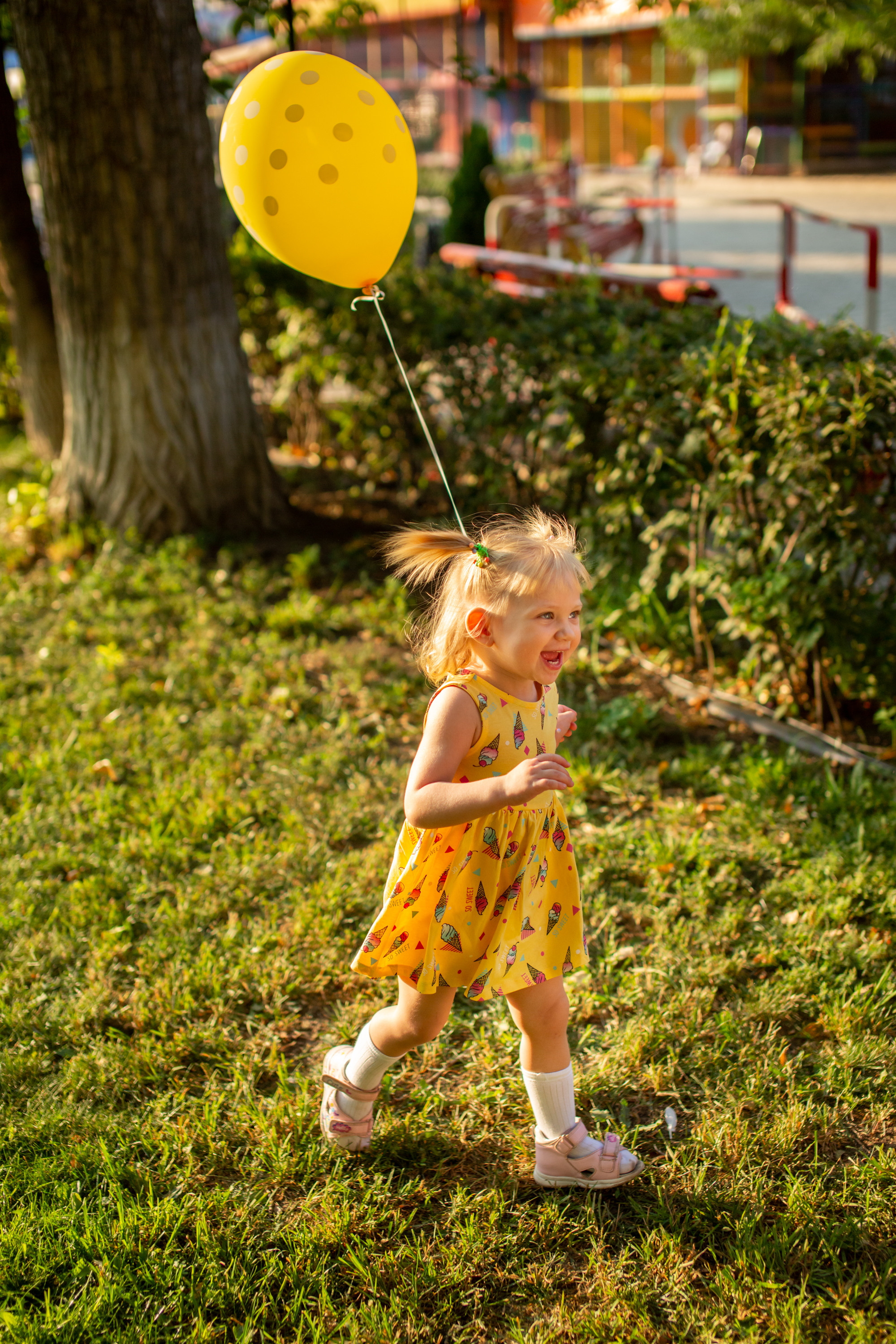 Фотосессия в парке Тополя. Фотограф в Оренбурге. Профессиональный фотограф