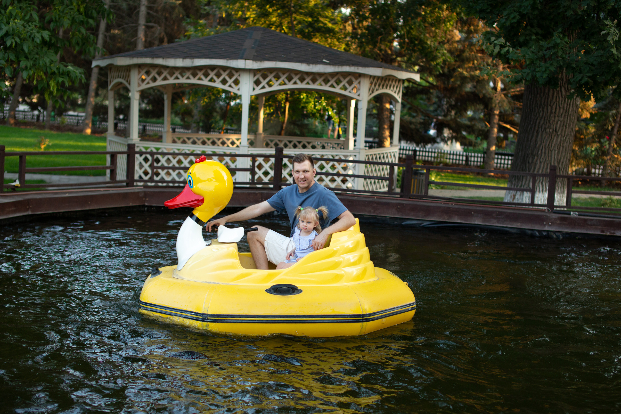 Фотосессия в парке Тополя. Фотограф в Оренбурге. Профессиональный фотограф