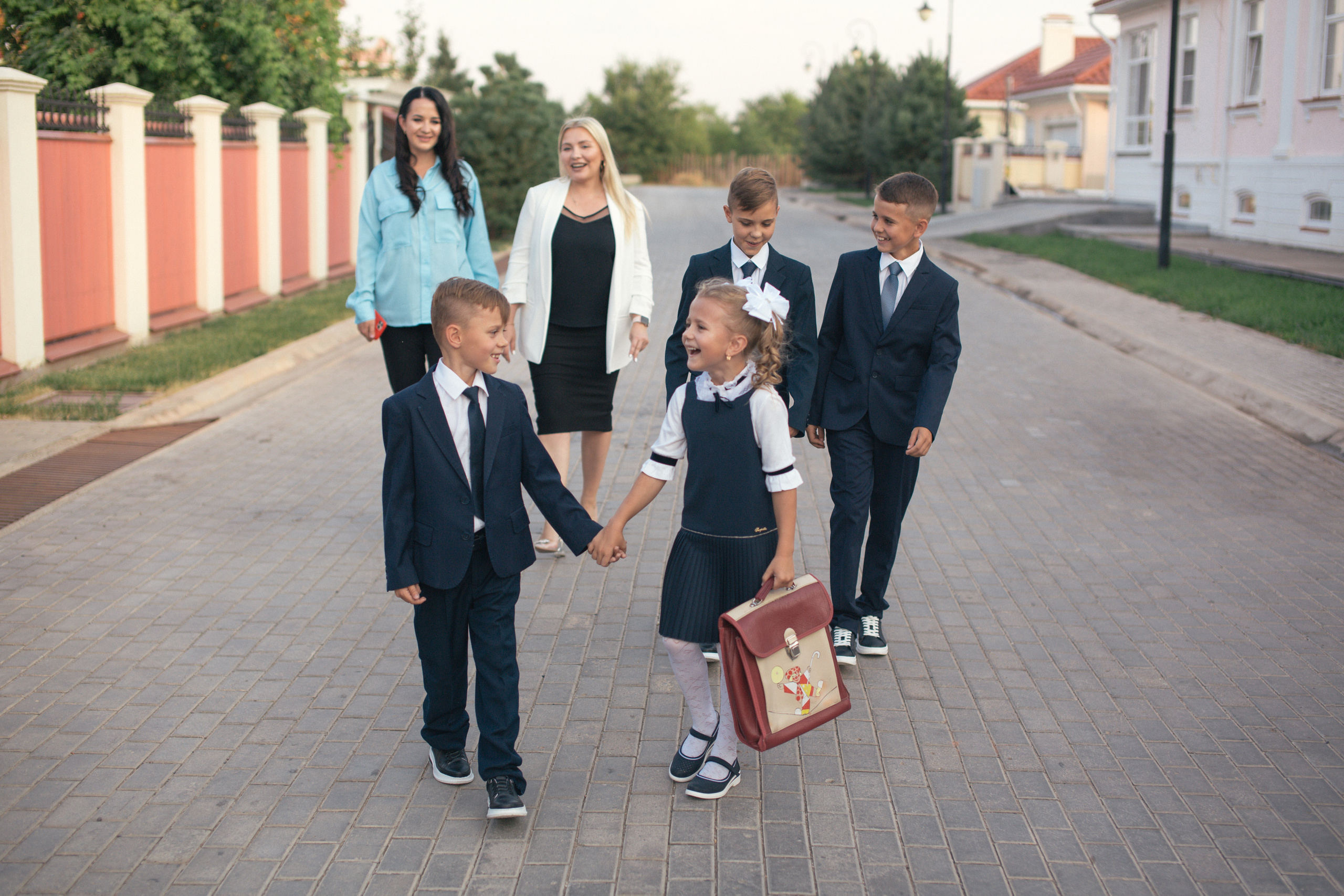 Тимофей и Полина идут в школу!. Фотограф в Оренбурге. Профессиональный фотограф