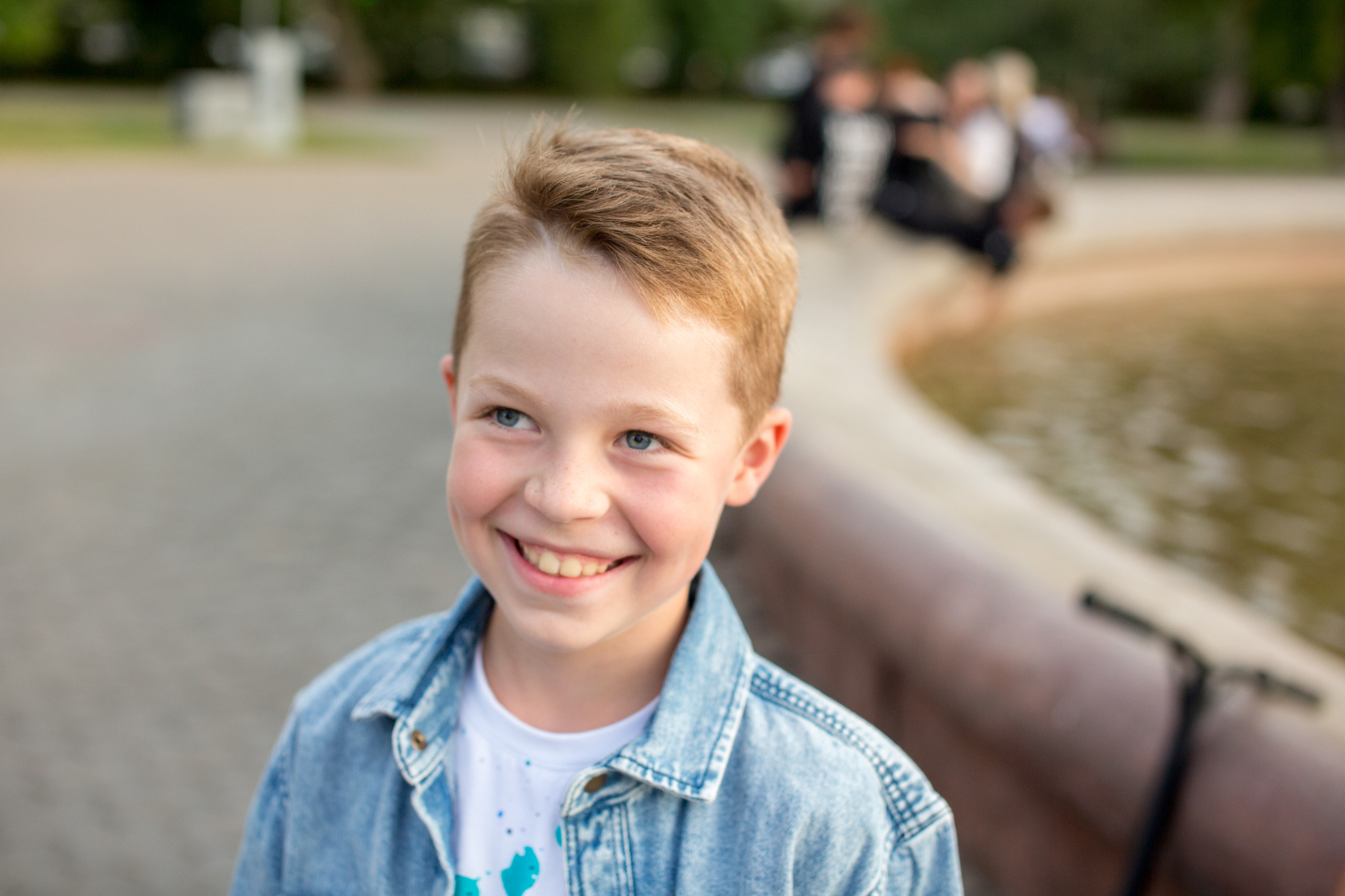 Фотосессия в парке Тополя. Фотограф в Оренбурге. Профессиональный фотограф