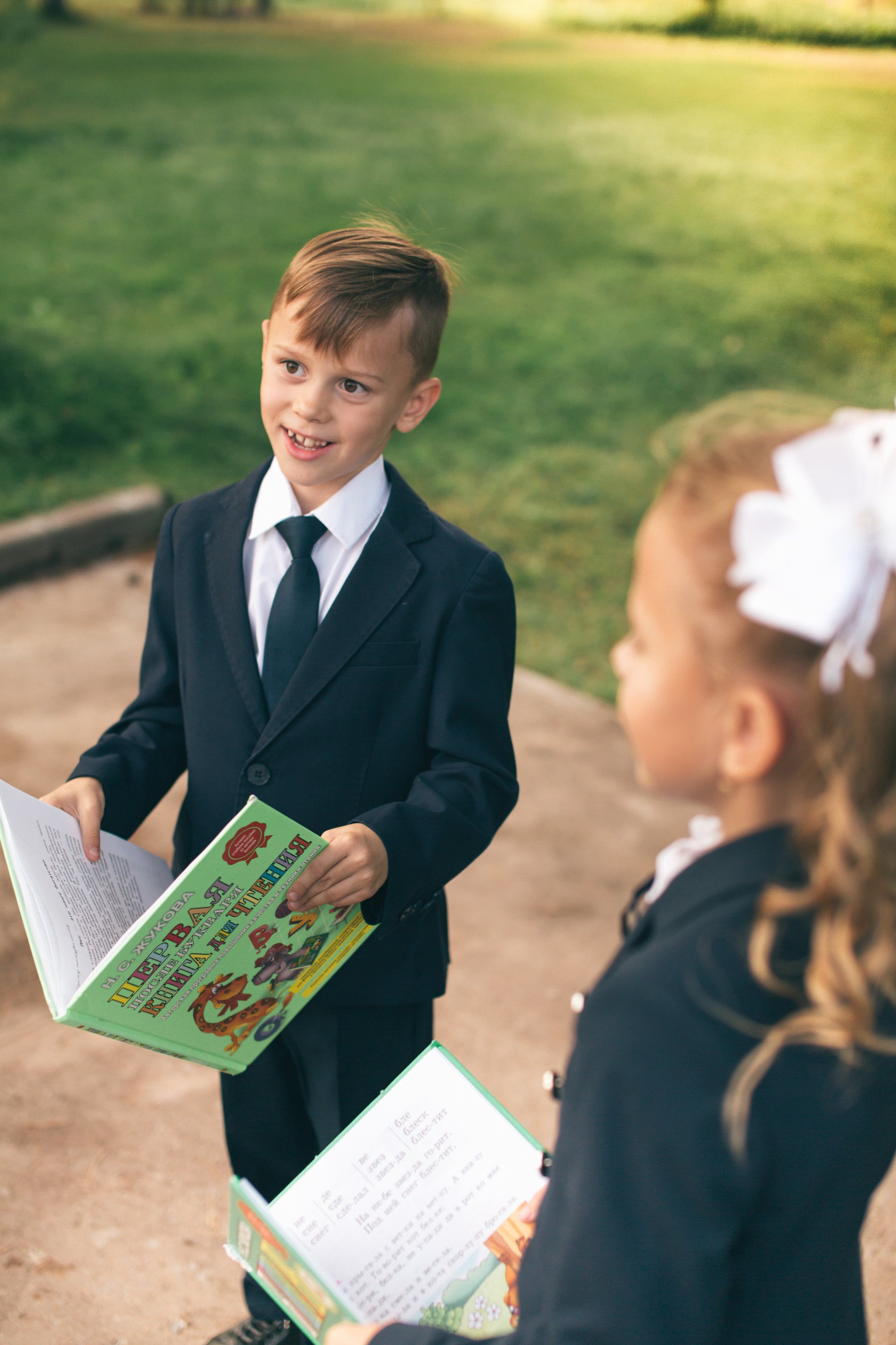 Тимофей и Полина идут в школу!. Фотограф в Оренбурге. Профессиональный фотограф