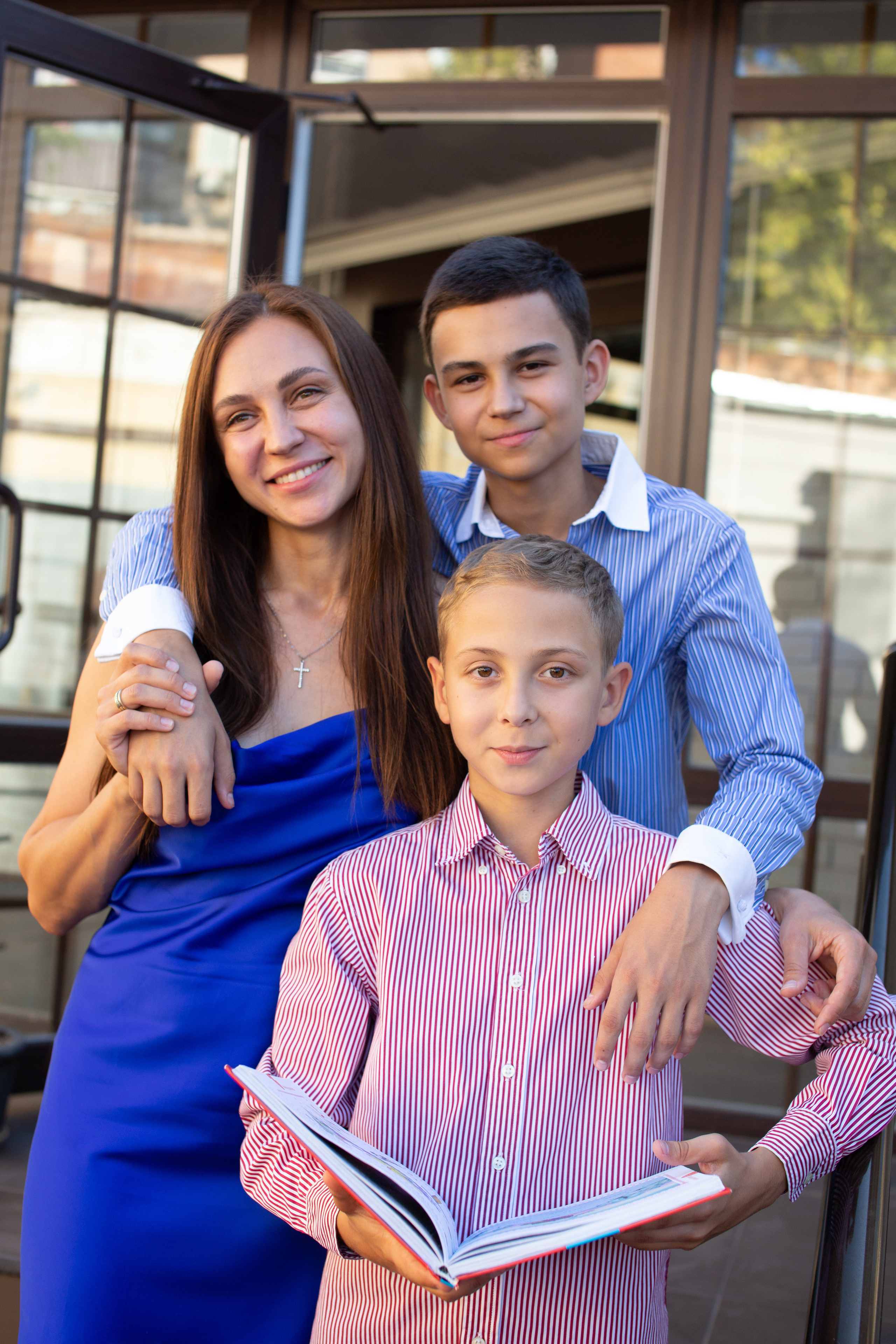 Алира идёт в школу. Фотограф в Оренбурге. Профессиональный фотограф