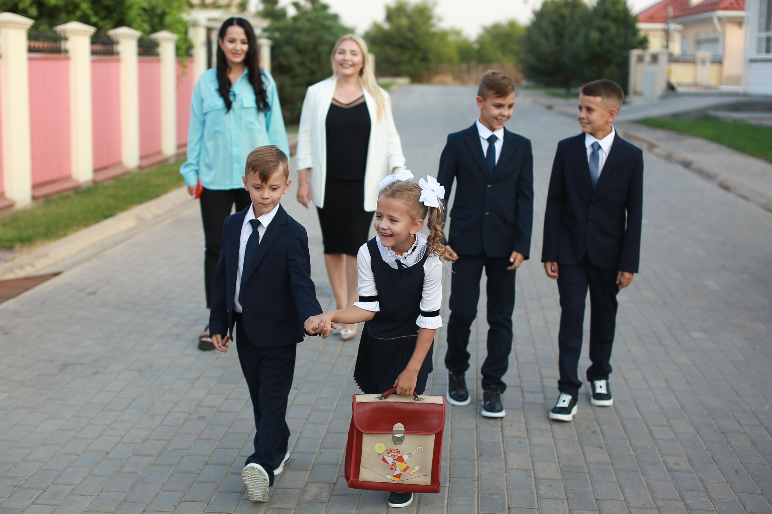 Тимофей и Полина идут в школу!. Фотограф в Оренбурге. Профессиональный фотограф