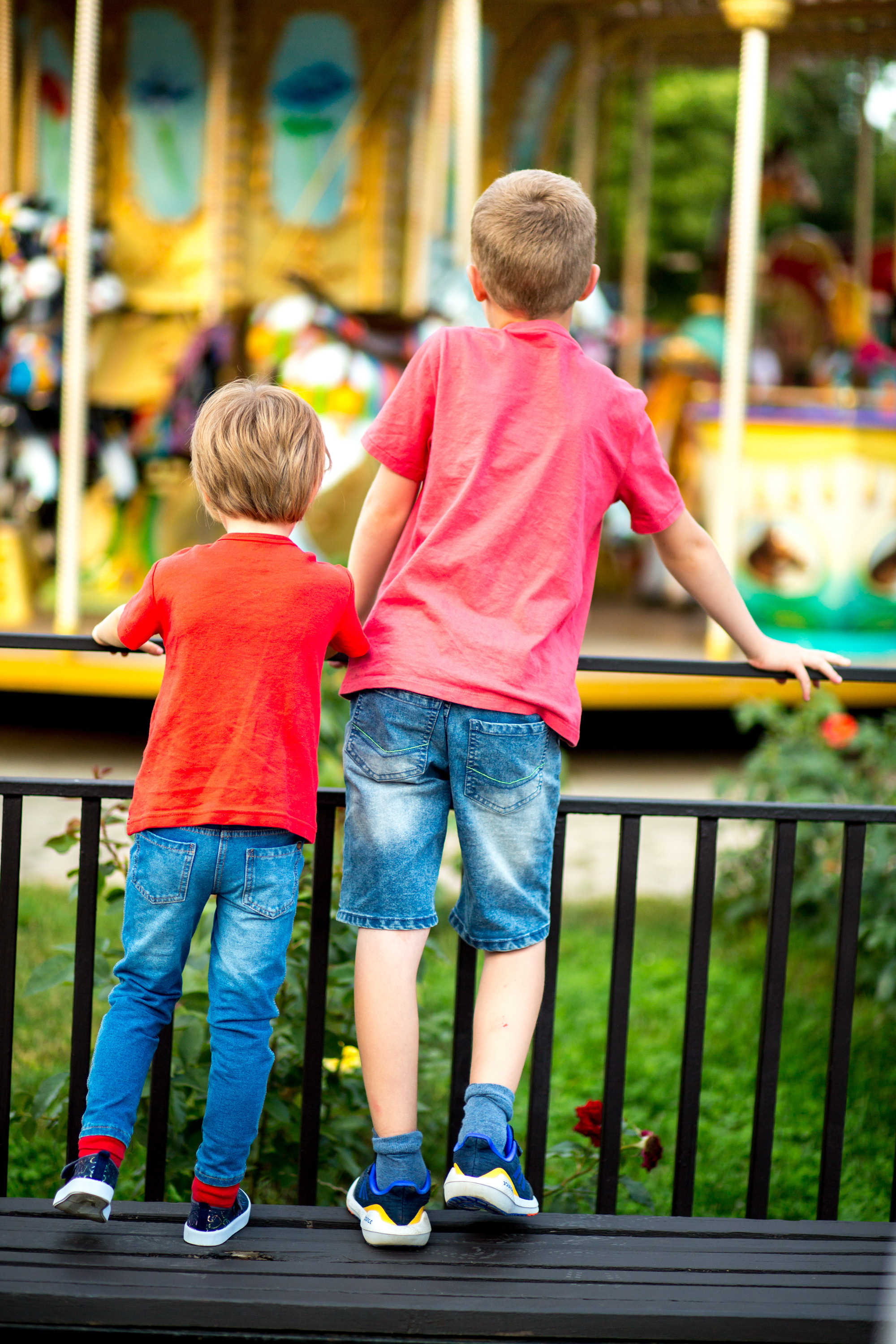 Фотосессия в парке Тополя. Фотограф в Оренбурге. Профессиональный фотограф