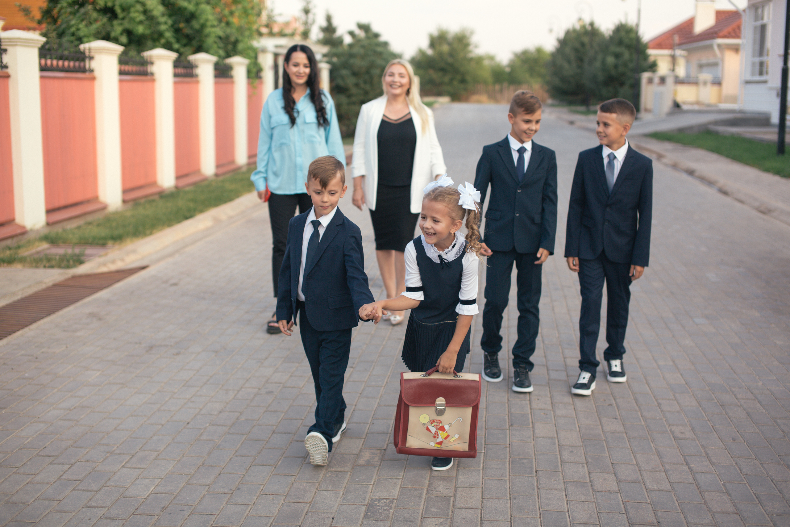 Тимофей и Полина идут в школу!. Фотограф в Оренбурге. Профессиональный фотограф
