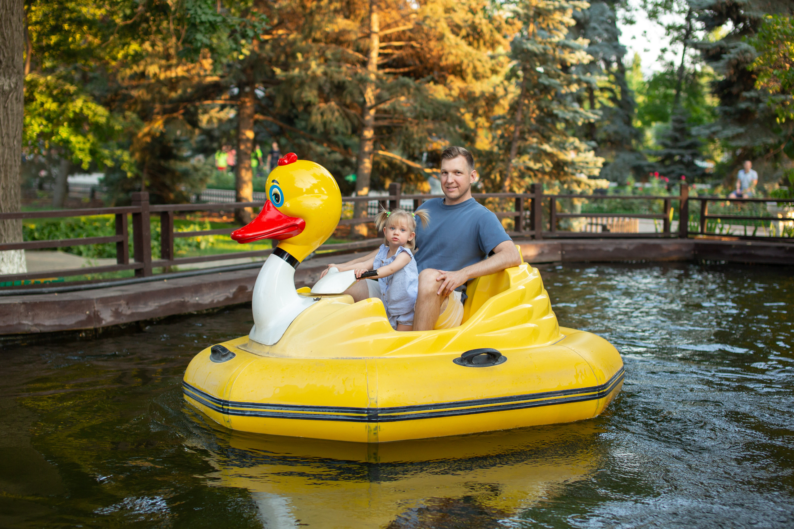 Фотосессия в парке Тополя. Фотограф в Оренбурге. Профессиональный фотограф