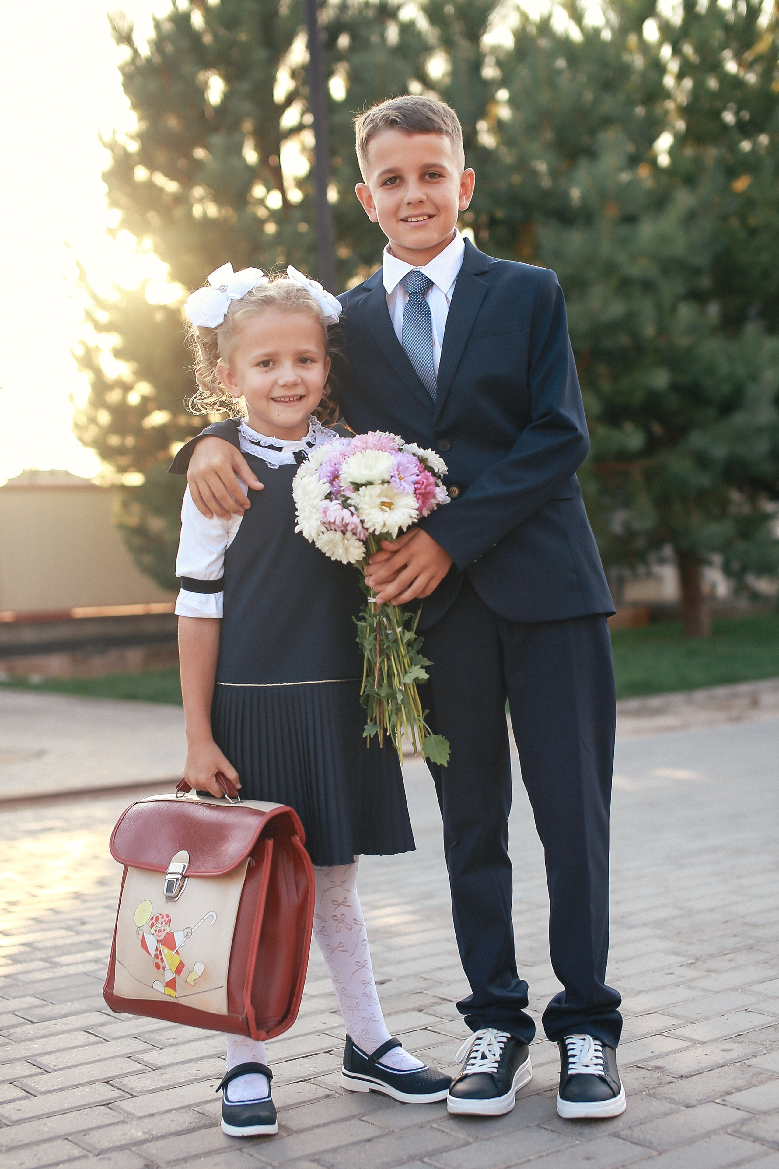 Тимофей и Полина идут в школу!. Фотограф в Оренбурге. Профессиональный фотограф