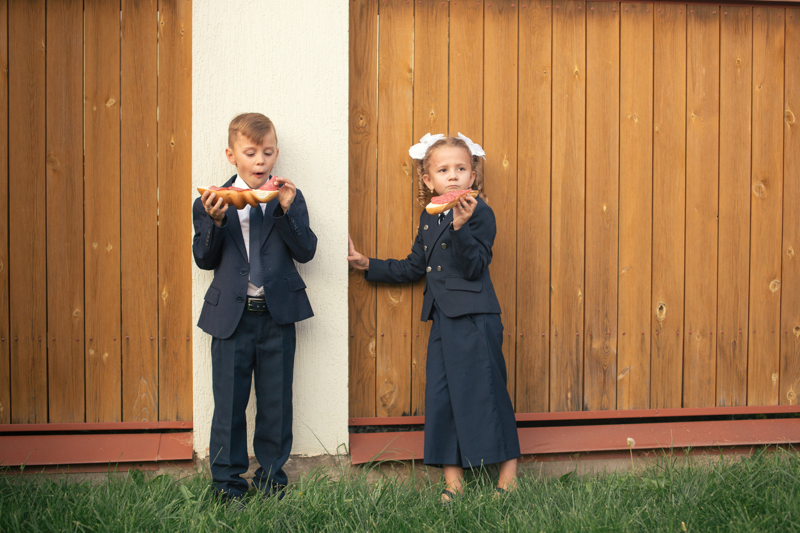 Тимофей и Полина идут в школу!. Фотограф в Оренбурге. Профессиональный фотограф