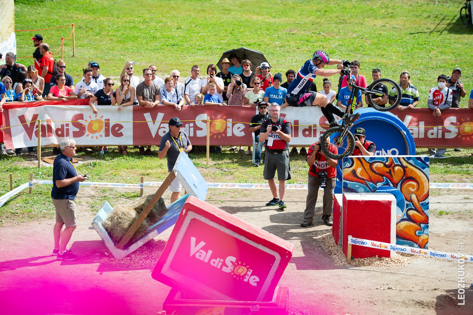 UCI Trials World Championships 2016 — finals. Sports photographer Leonid Zhukov