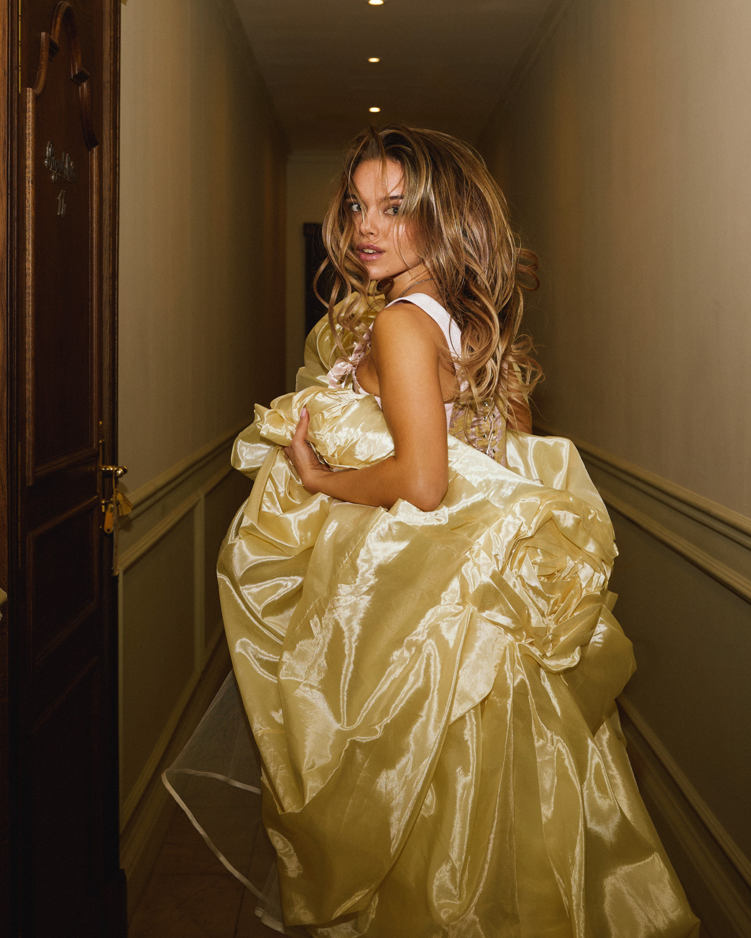 PERSONAL & CREATIVE. VERONIKA TIKHOMIROVA | PHOTOGRAPHER