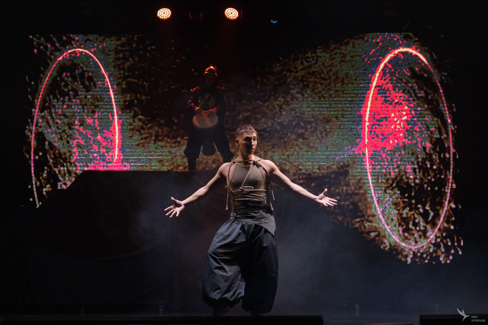 Пластический спектакль команды СЕВЕР «Голос ветра. Молчание мрамора». Репортажный фотограф в Казани Павел Серпокрылов