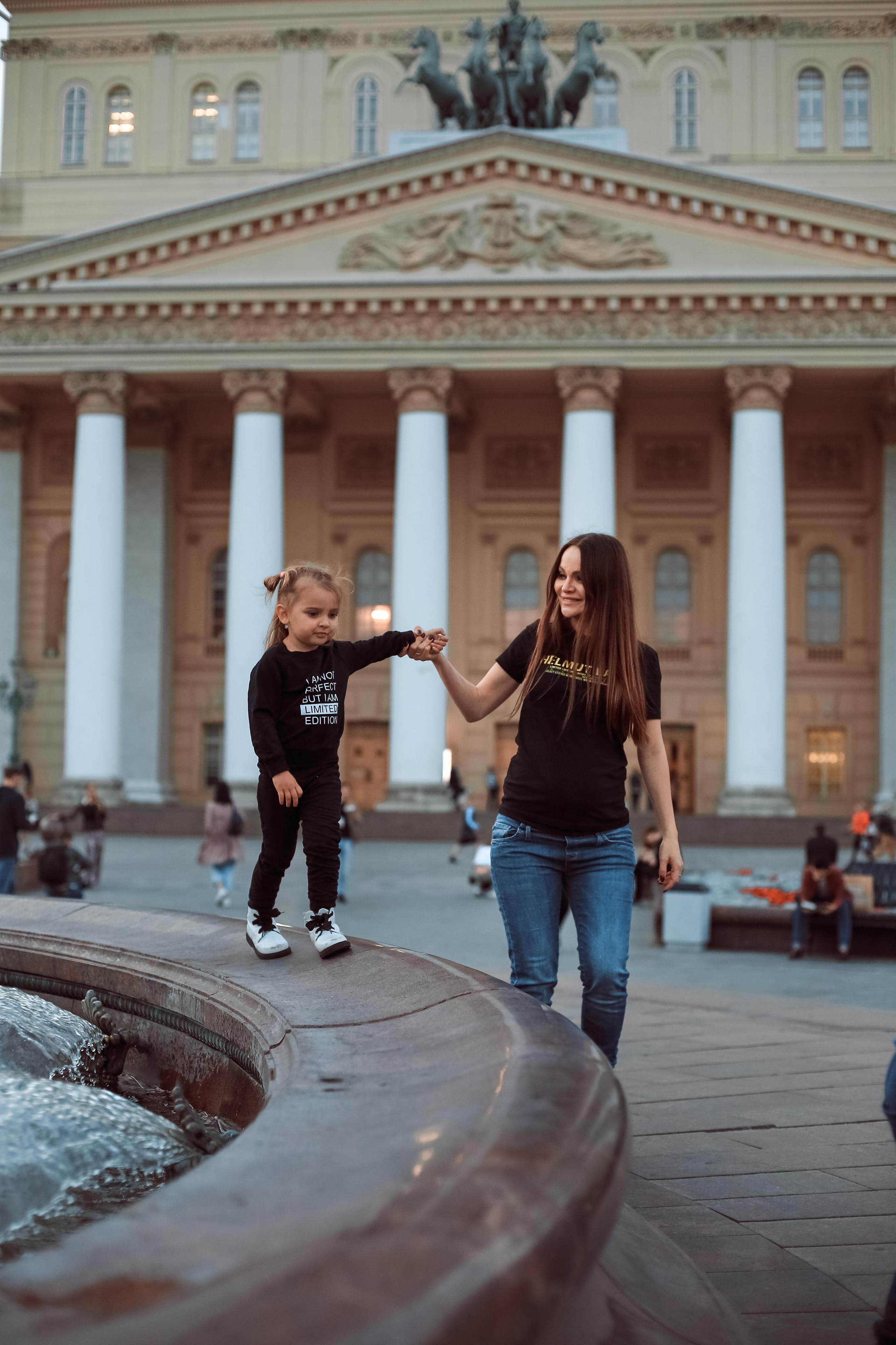 Семейная прогулка: Анжелика, Ника и Александр. Профессиональный фотограф, фотохудожник, видеограф из Москвы