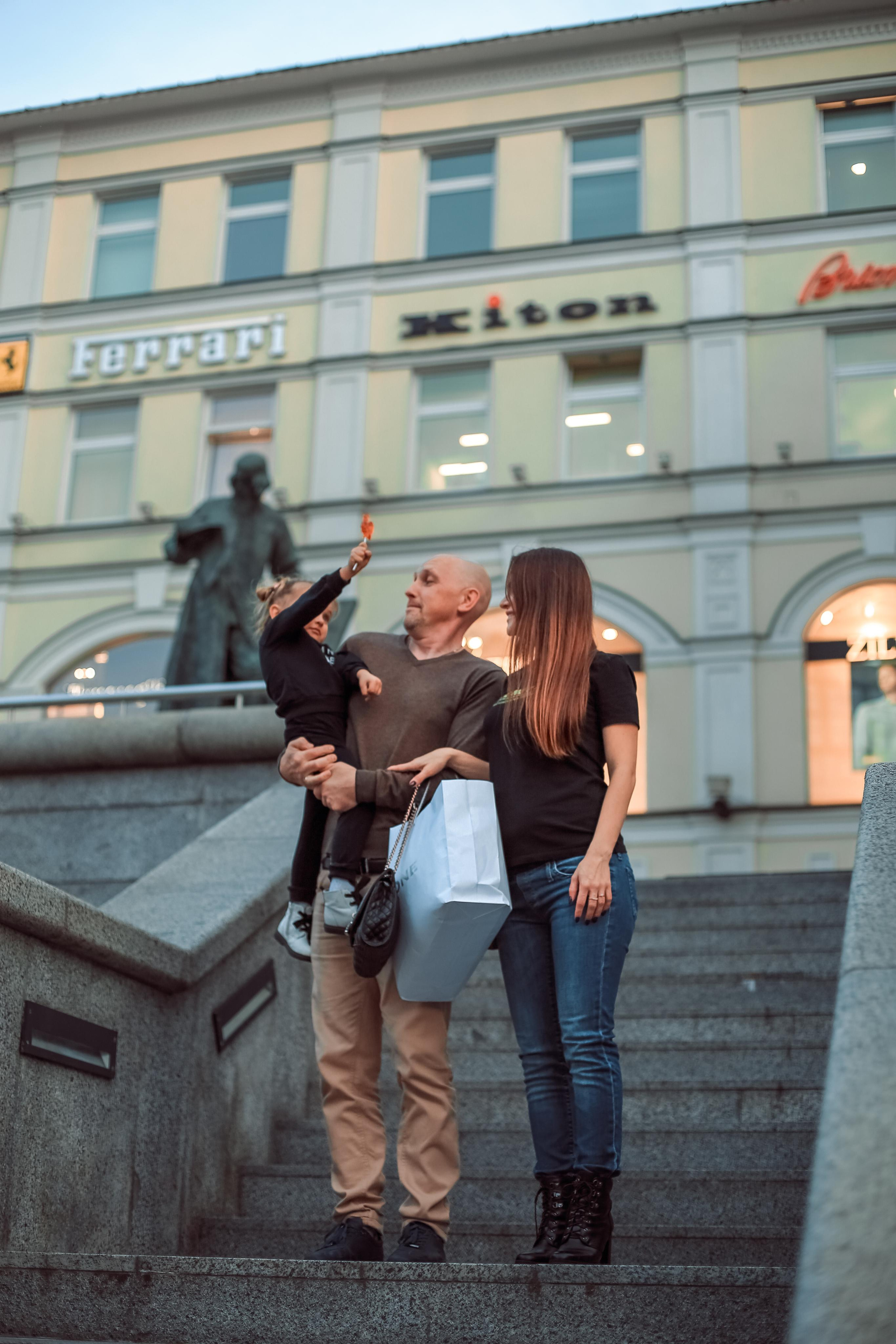 Семейная прогулка: Анжелика, Ника и Александр. Профессиональный фотограф, фотохудожник, видеограф из Москвы
