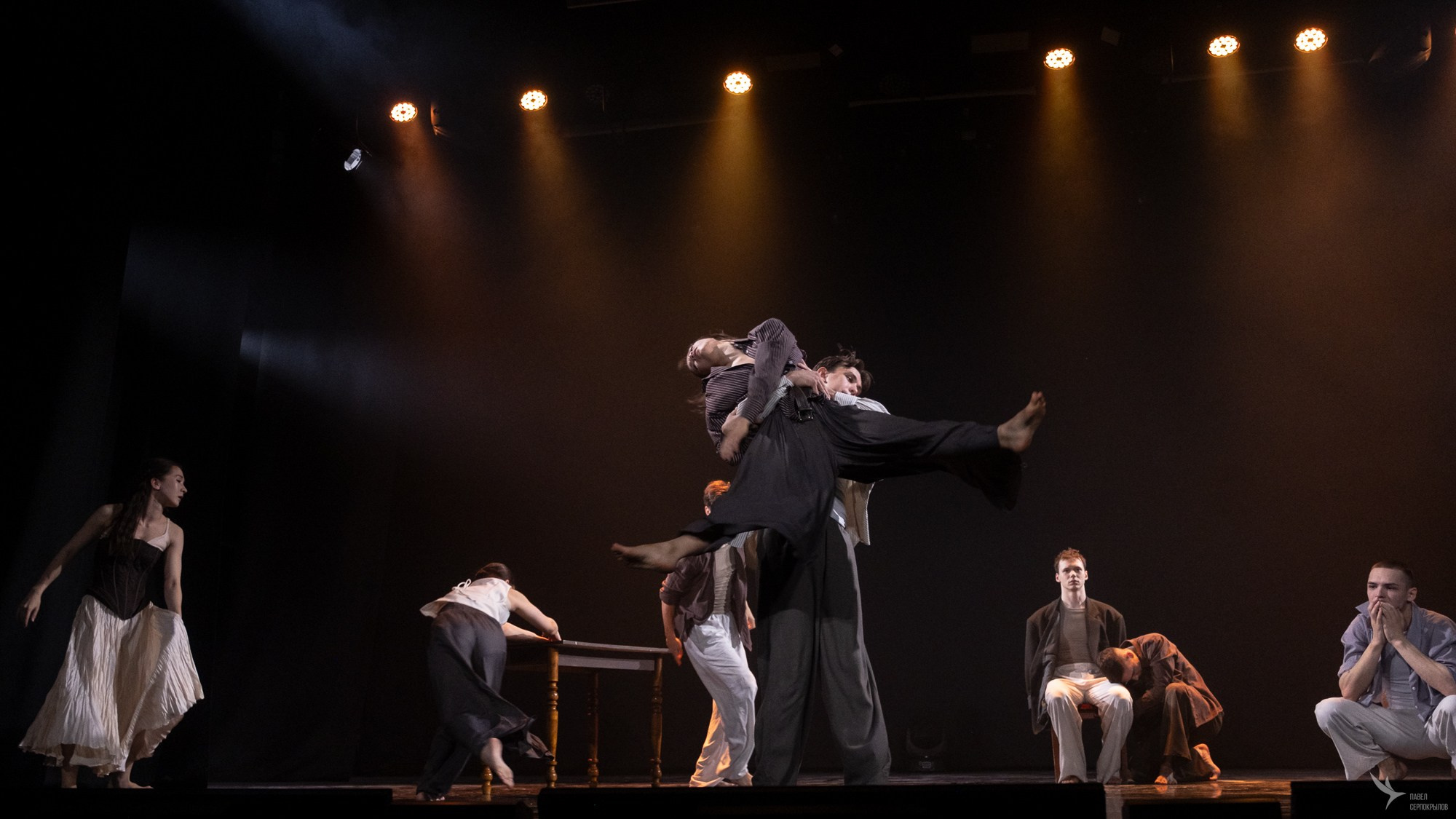 Пластический спектакль команды СЕВЕР «Голос ветра. Молчание мрамора». Репортажный фотограф в Казани Павел Серпокрылов