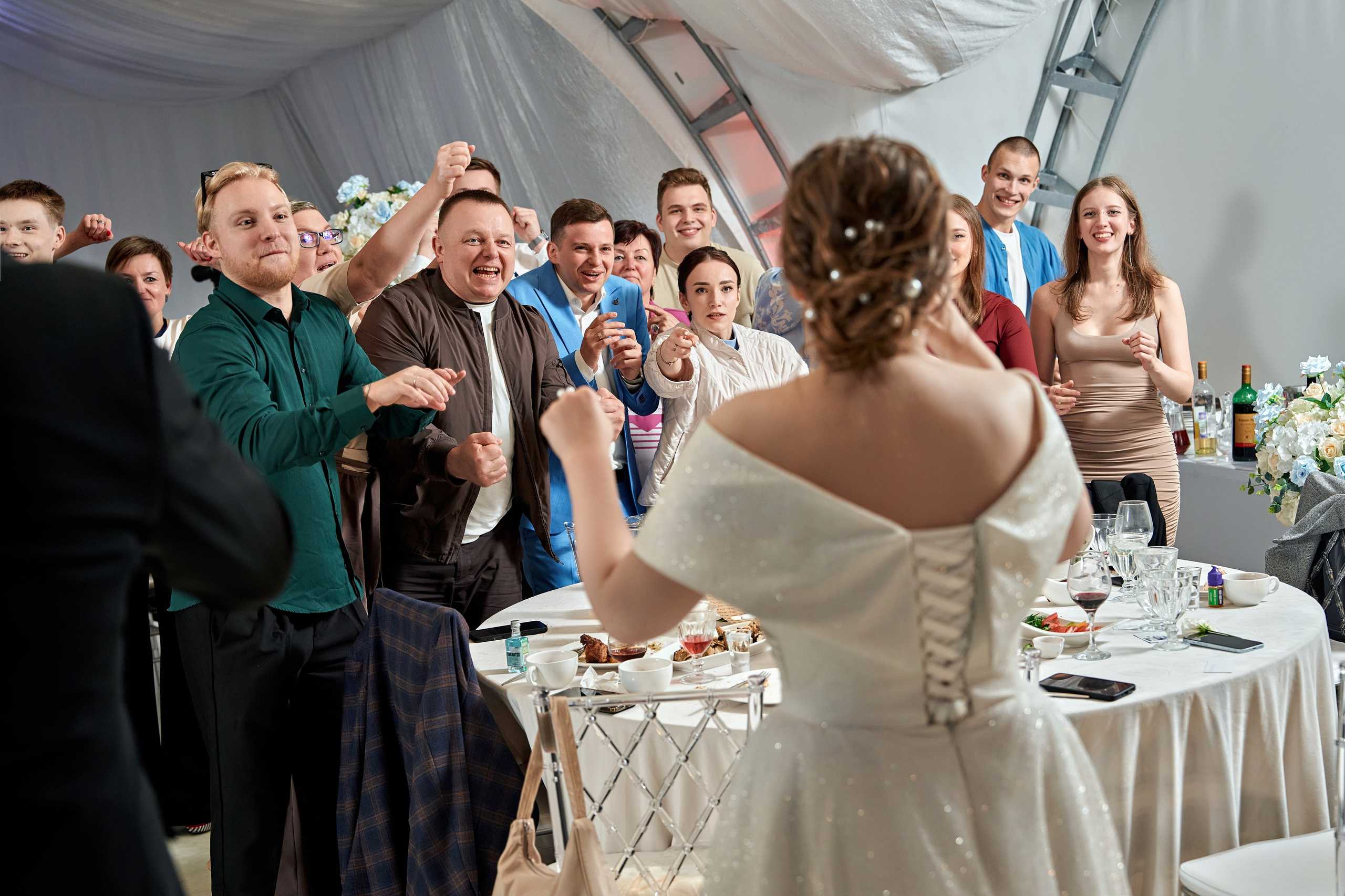 Нежная свадьба Антона и Софьи в яхт-клубе «Портофино». Фотограф Меняйло Евгений. Свадьба. Портрет. Репортаж. Семья. Контент