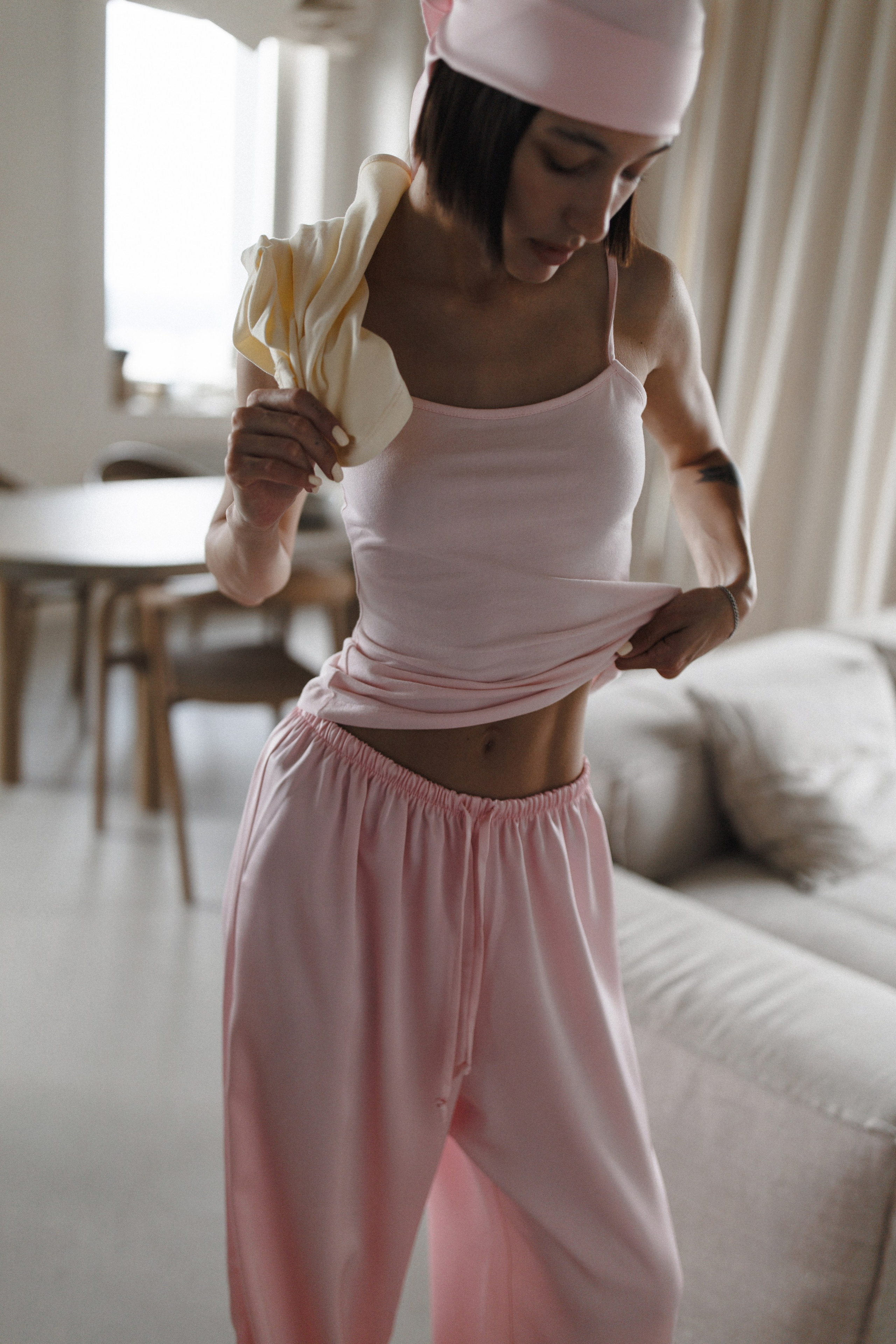 NEW FIELD NOTES. COMMON MUSE