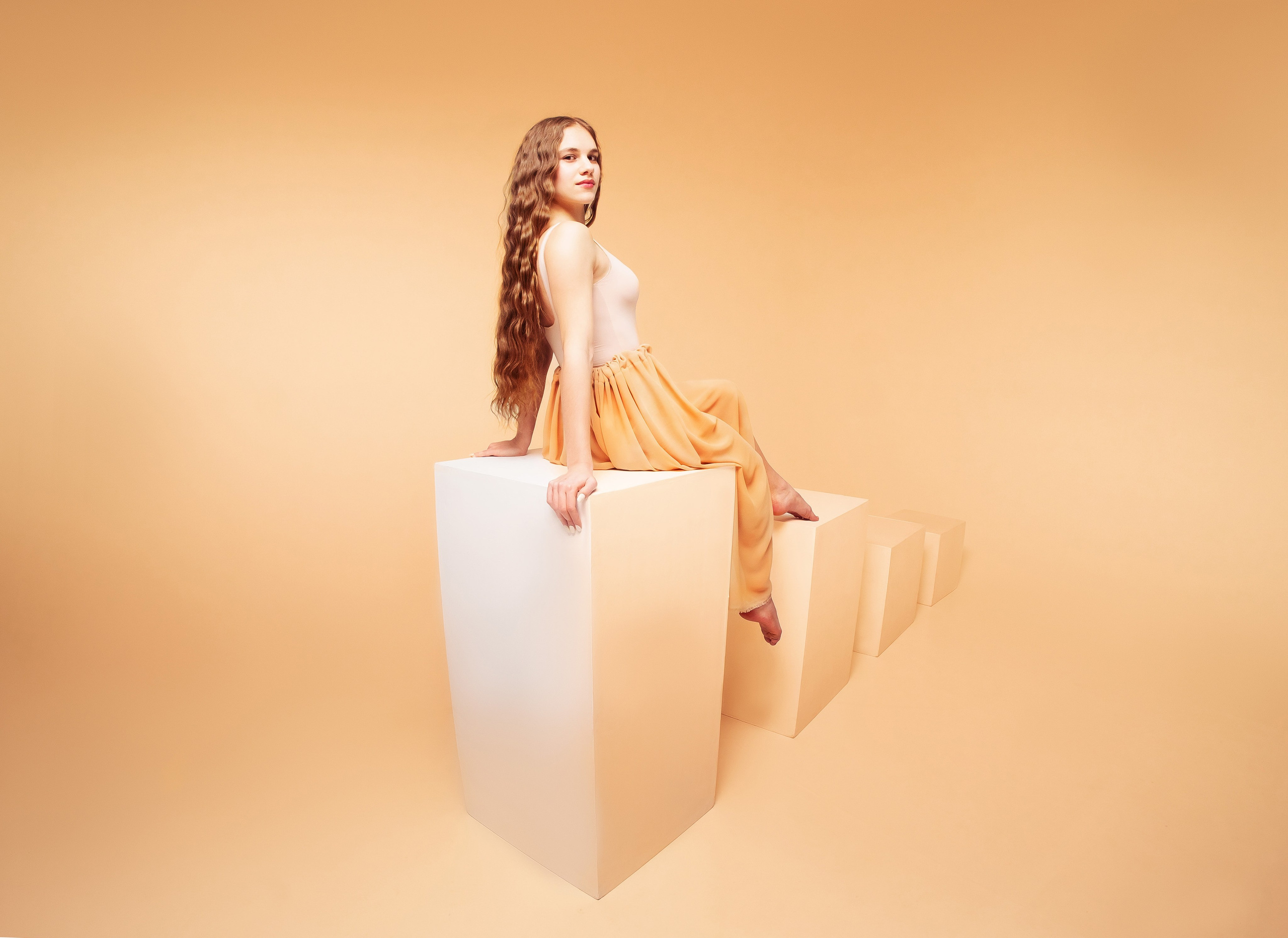 фотография в студии с циклорамой