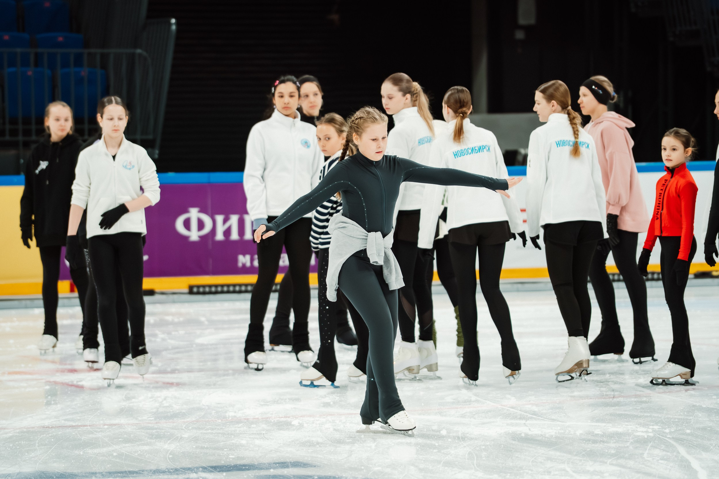 Мастер-класс Алины Загитовой в Новосибирске (11-00). Воробьева Ксения — Спортивный и танцевальный фотограф Новосибирск