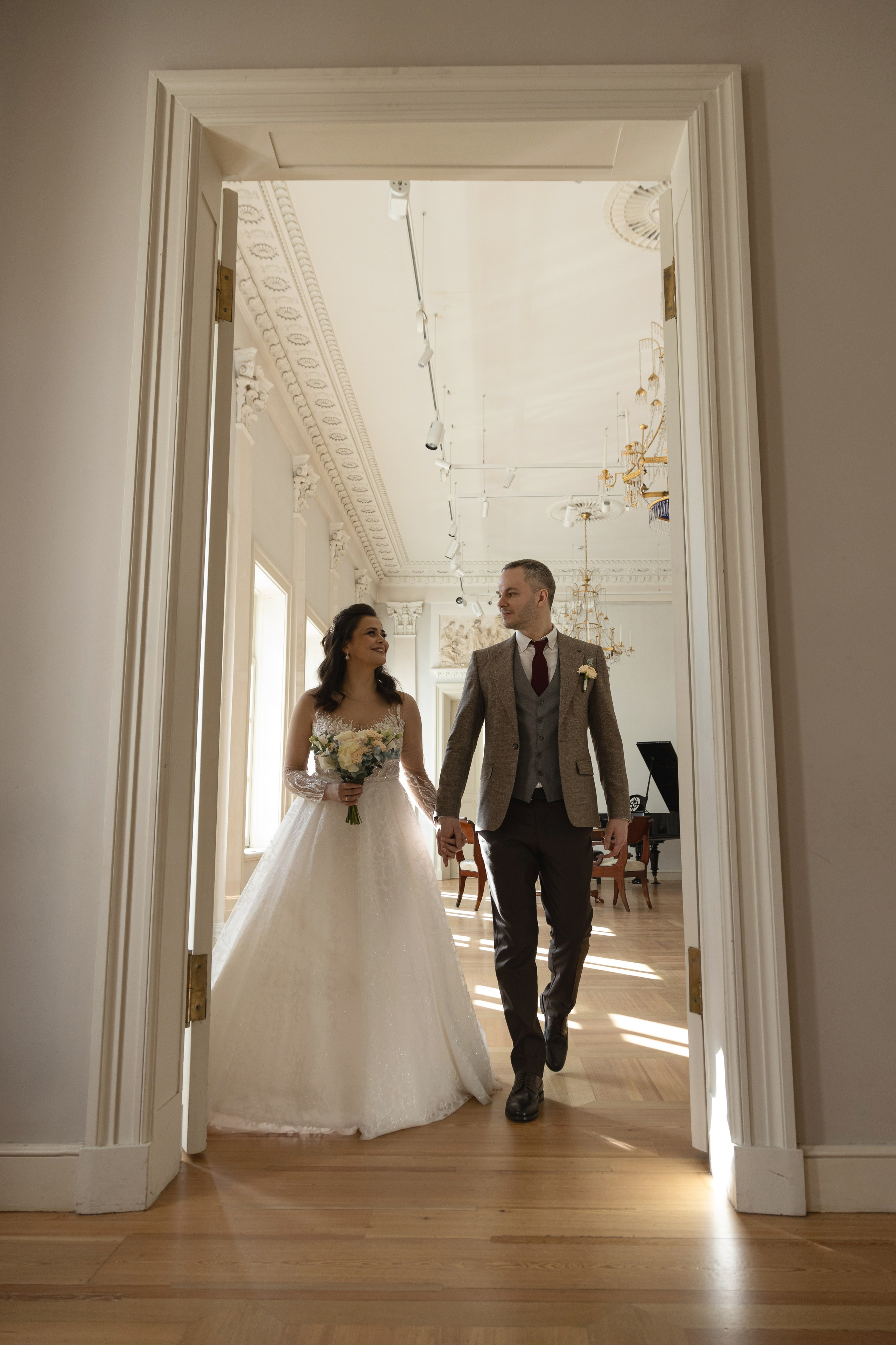 усадьба маравьёвых-апостолов, свадебная фотосессия, фотограф на свадьбу, фотосессия жениха и невесты