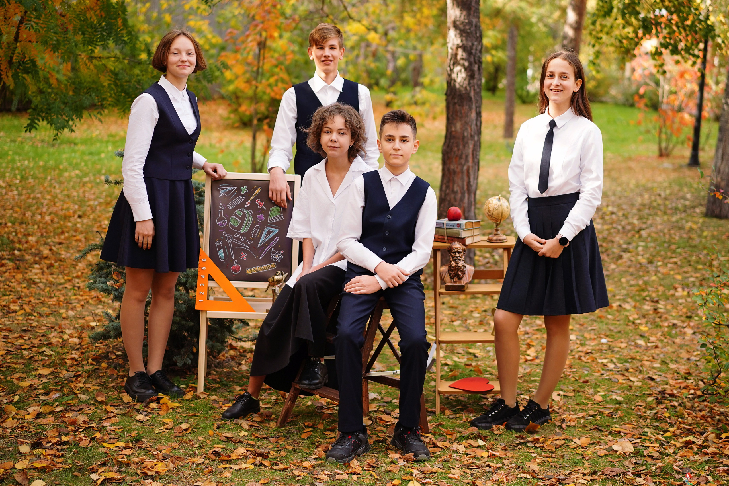 Виньетка + портреты. GOTRA — выпускные альбомы в Тюмени