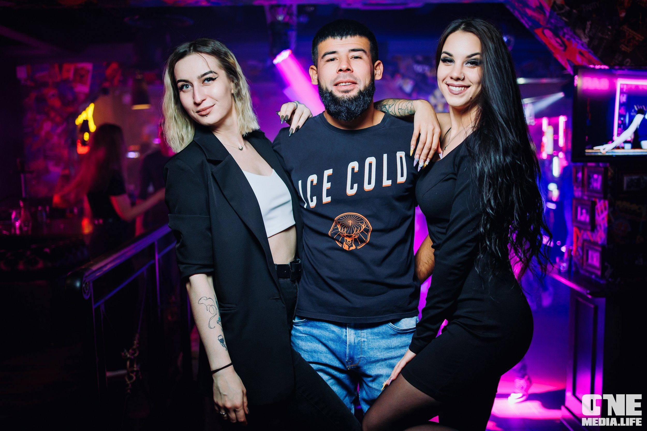 Фоторепортаж из бара XxxX. One Media Life: фоторепортажи, фотоотчеты с мероприятий и заведений