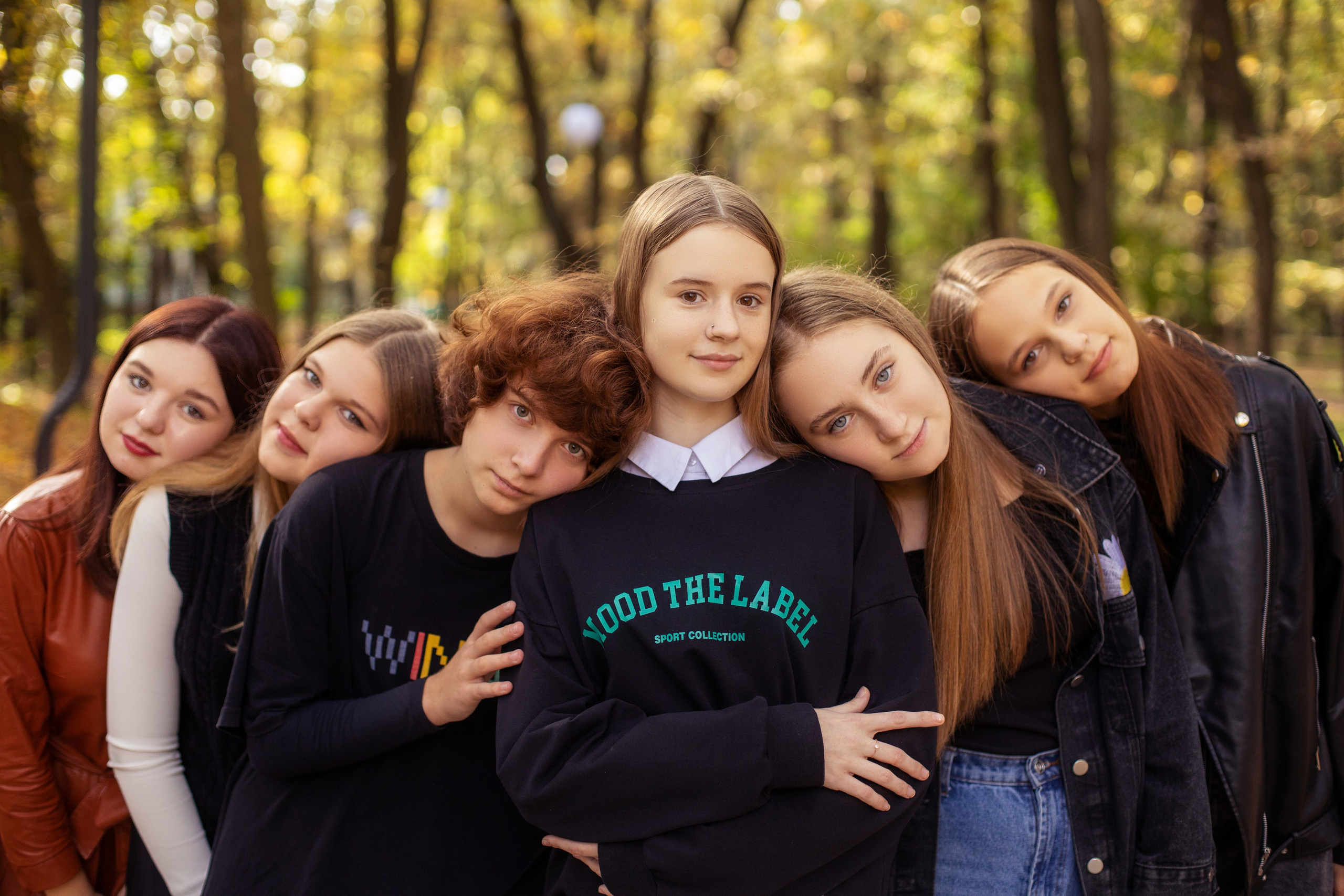 Пример уличной фотосессии 9 класс 34 школы г. Таганрога. Выпускные альбомы в Таганроге и Ростовской Области