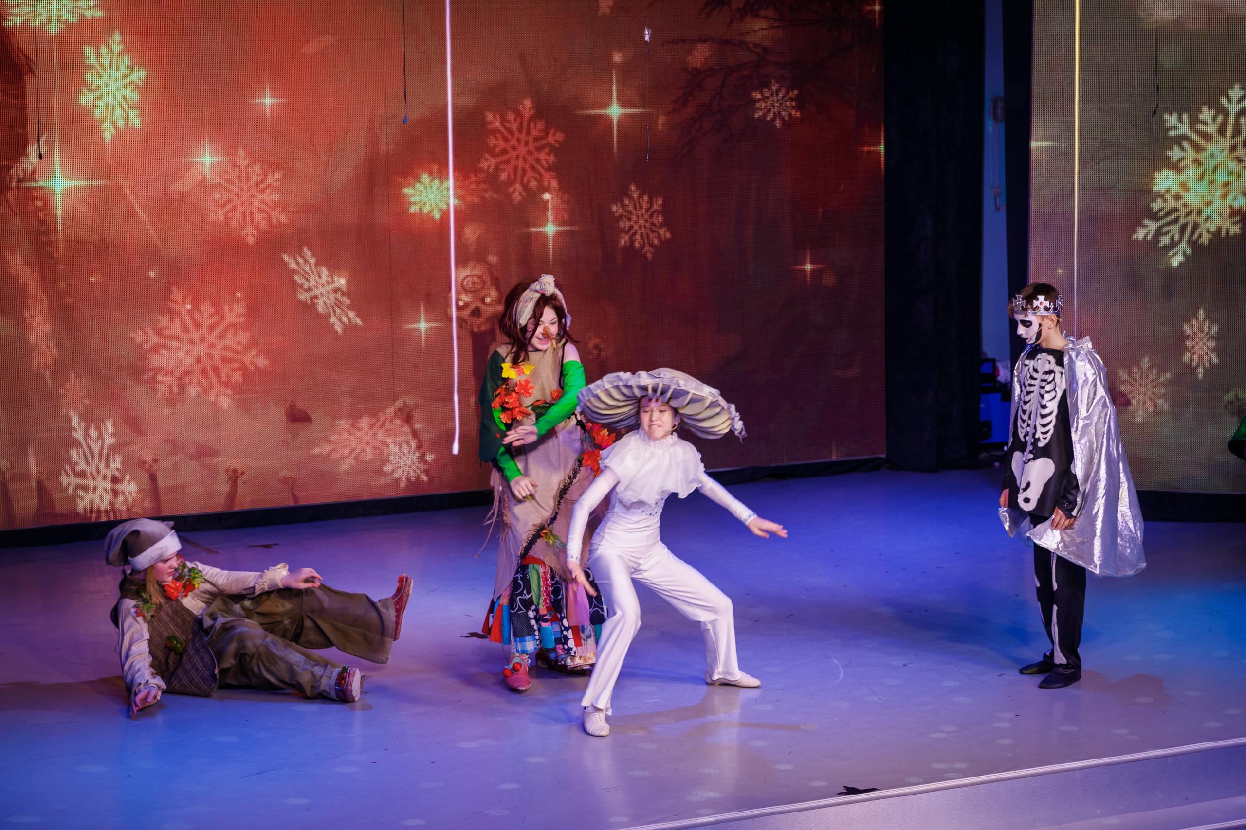 Новый год МЭЦ артстудия Успех. Марина Ушакова. Фотограф. Выпускные альбомы. г. Краснодар