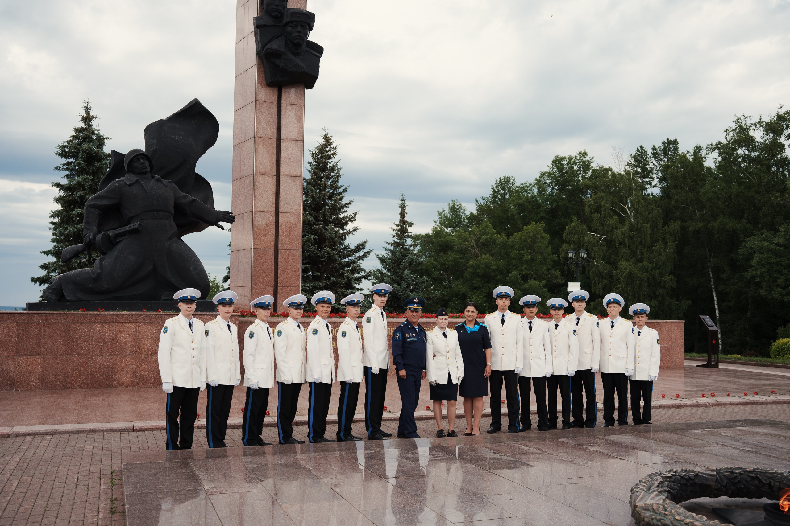 Выпускной кадетского училища в Уфе — вручение дипломов, Парк Победы и банкет в ресторане «Версаль»