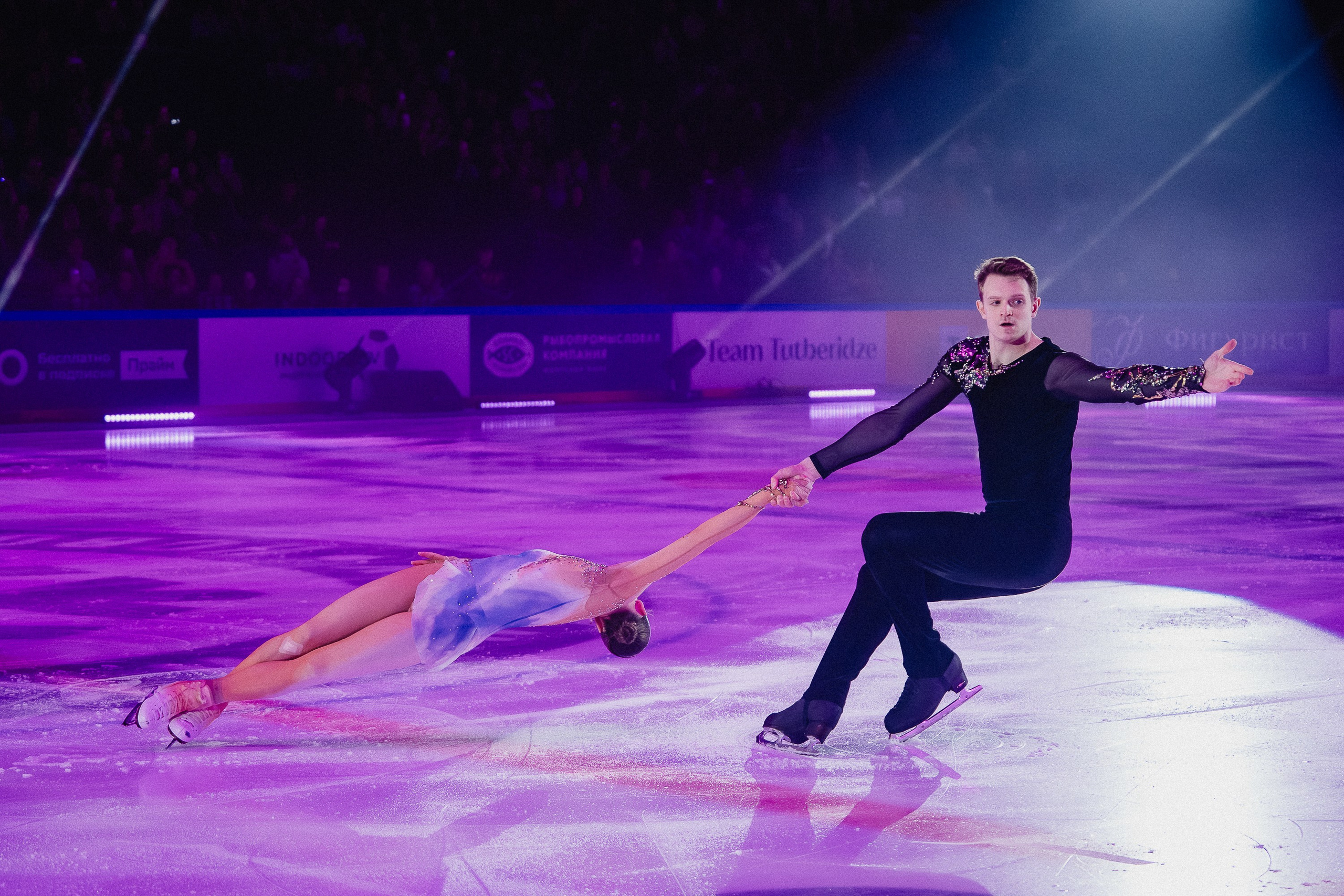 Шоу Этери Тутберидзе в Новосибирске. Воробьева Ксения — Спортивный и танцевальный фотограф Новосибирск
