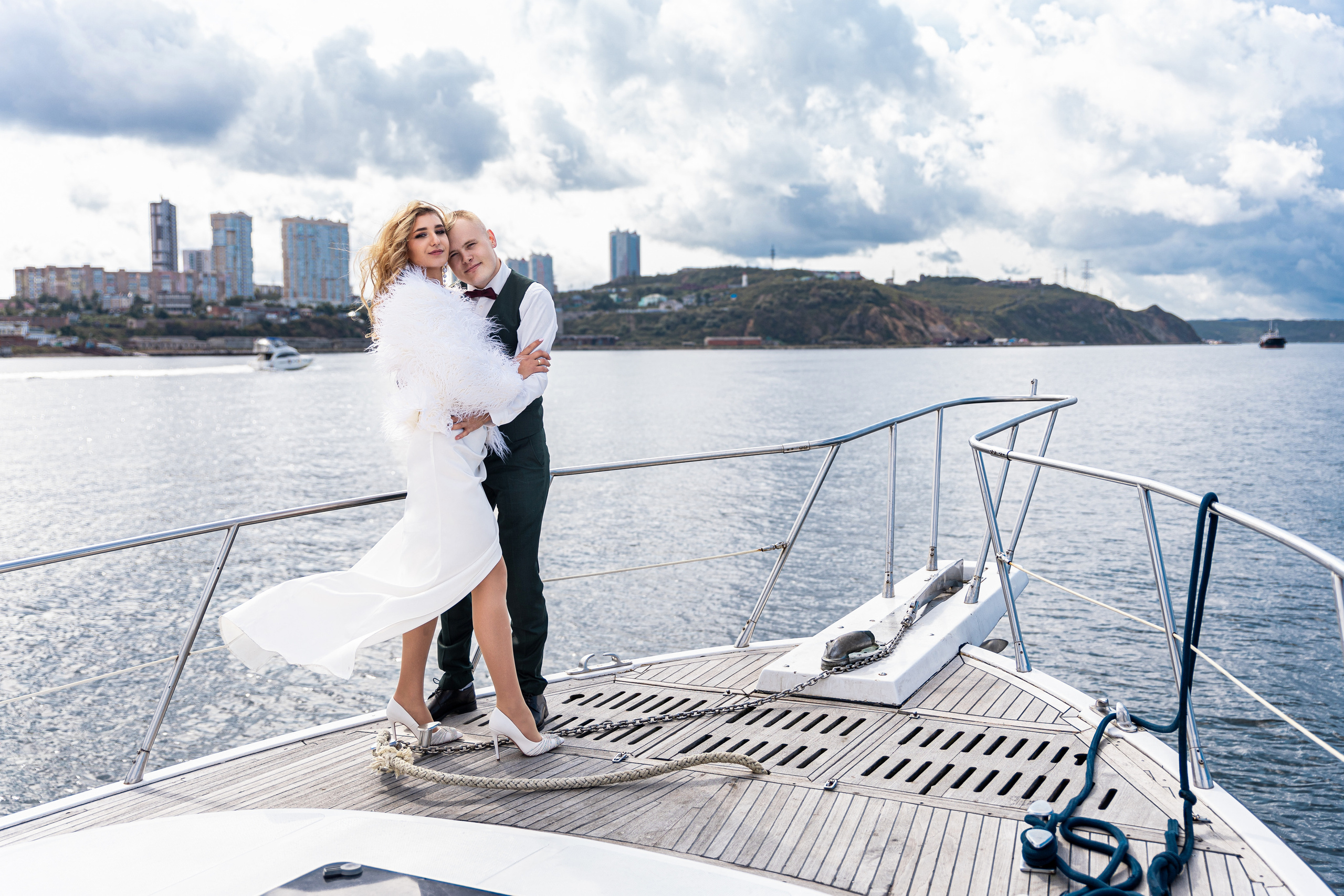 Свадебная фотопрогулка на катере