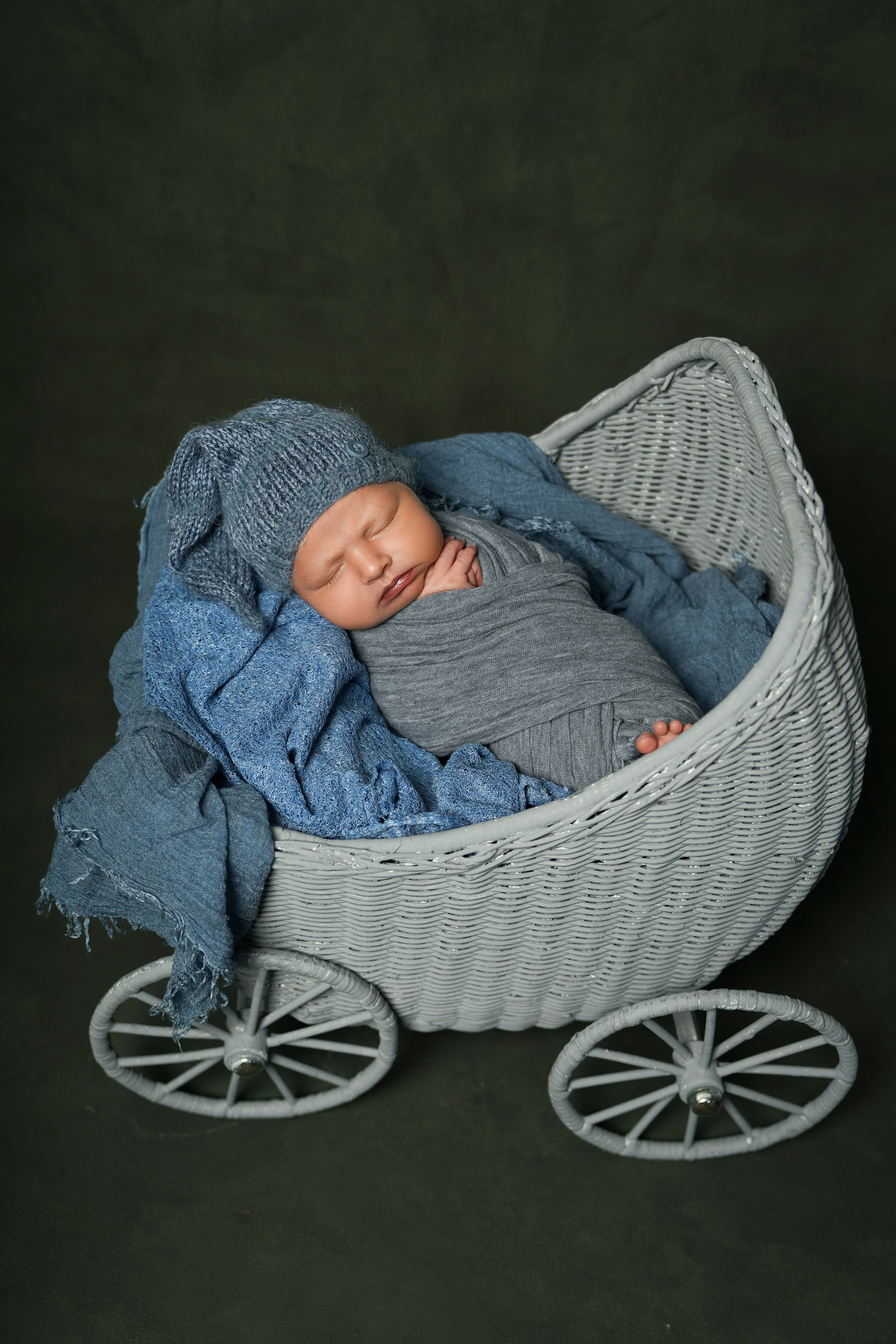 Фотосессия новорожденного (newborn). Фотограф новорожденных, детей до года и беременных в Симферополе