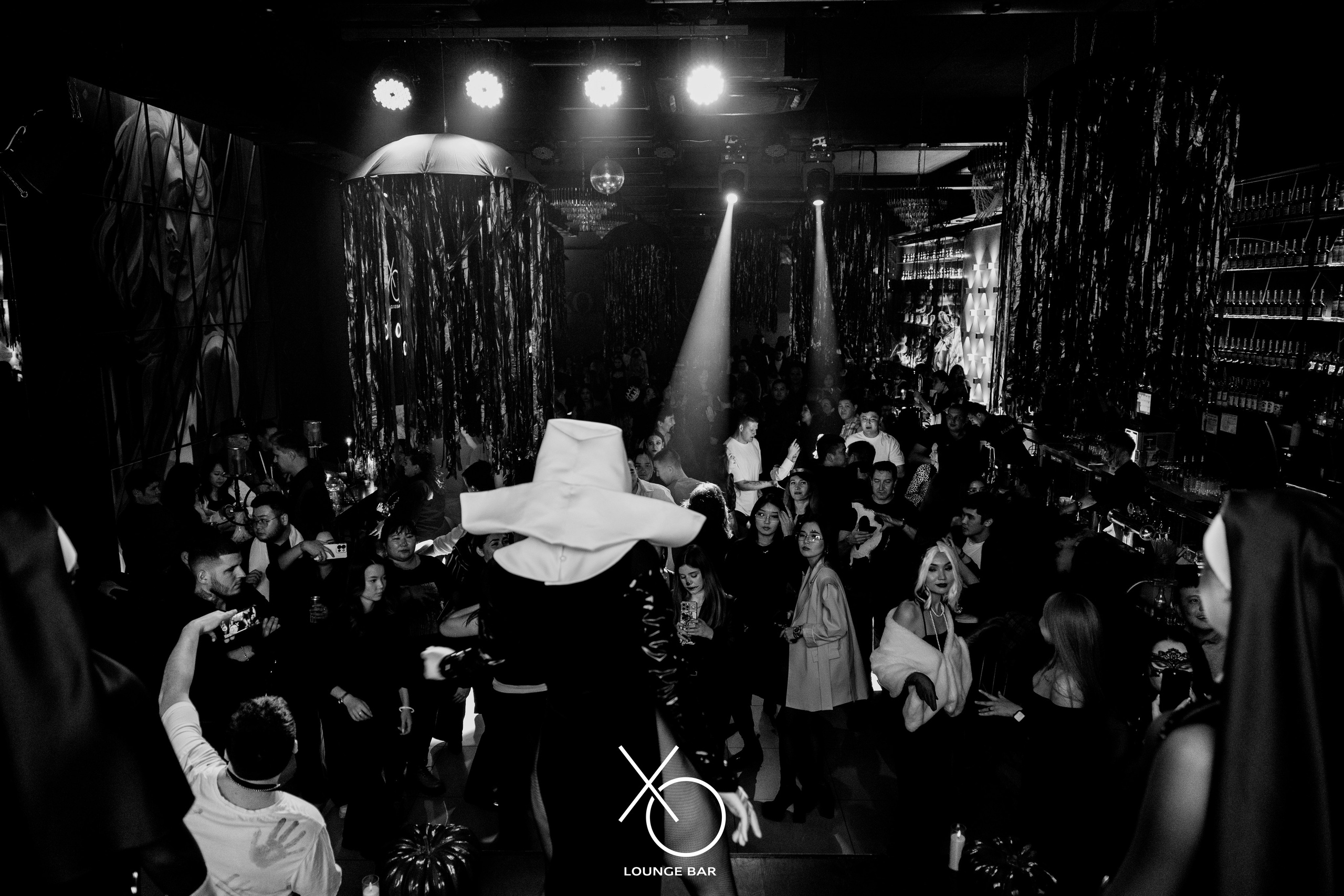 Halloween. Lounge Bar X.O