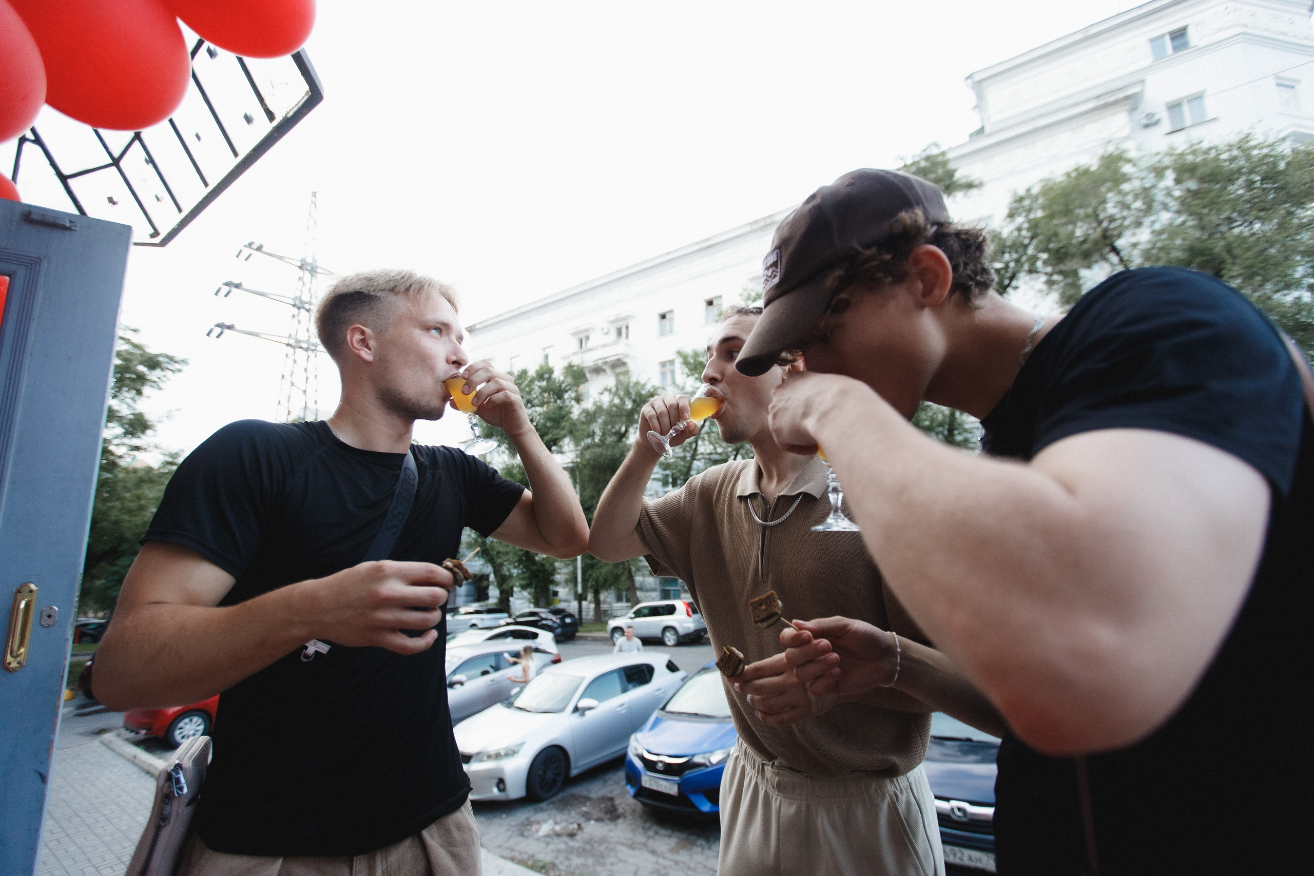 РЮМОЧНАЯ 2 ГОДА. СВОИ. ФОТООТЧЕТЫ-СОБЫТИЯ-МЕСТА